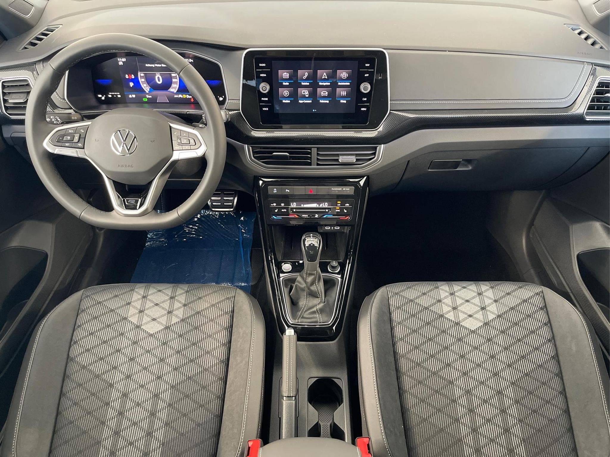 VW T-Cross R-Line (2026) - Photo 6