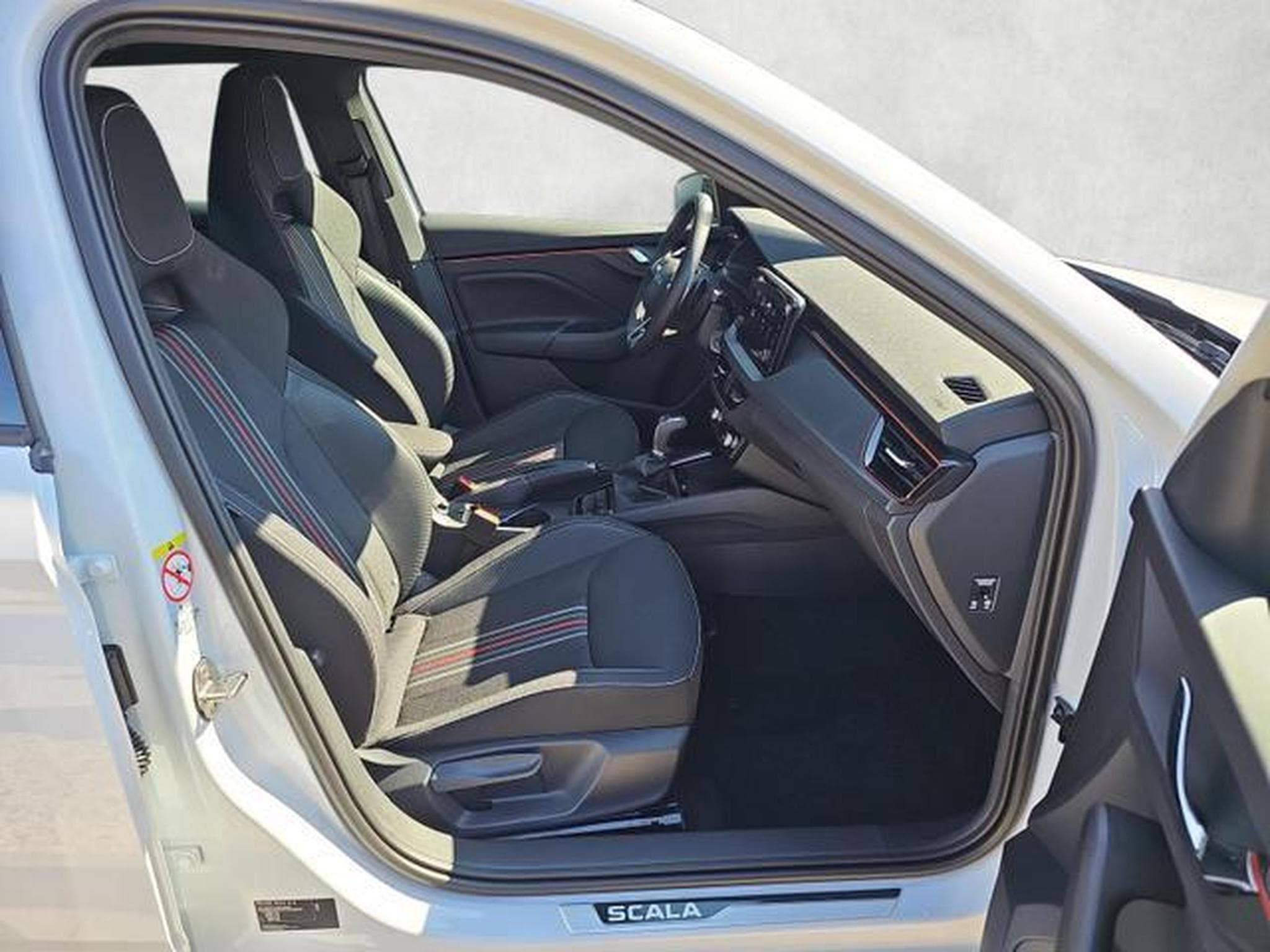 Skoda Scala Monte Carlo (2026) - Photo 10