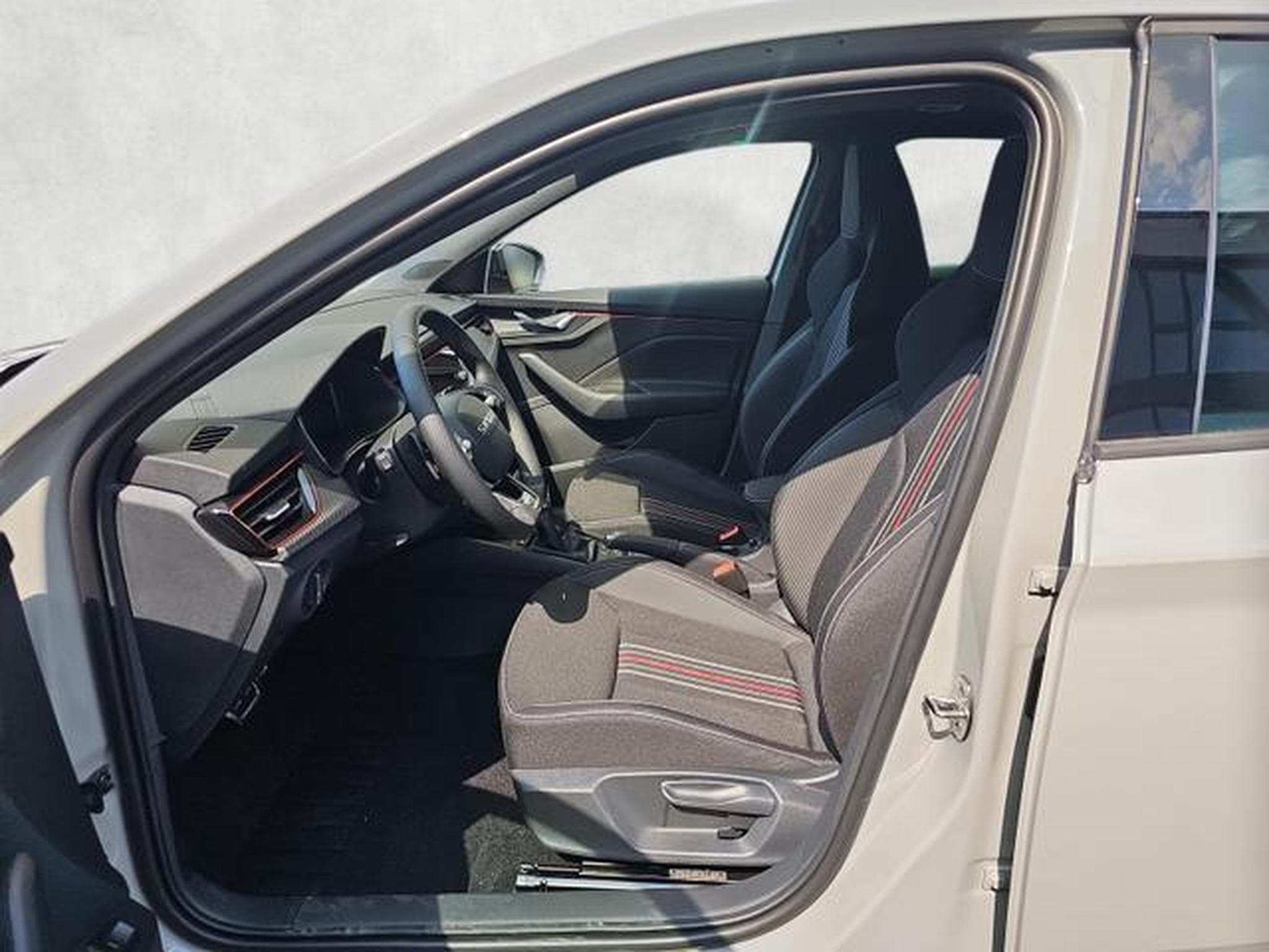 Skoda Scala Monte Carlo (2026) - Photo 9