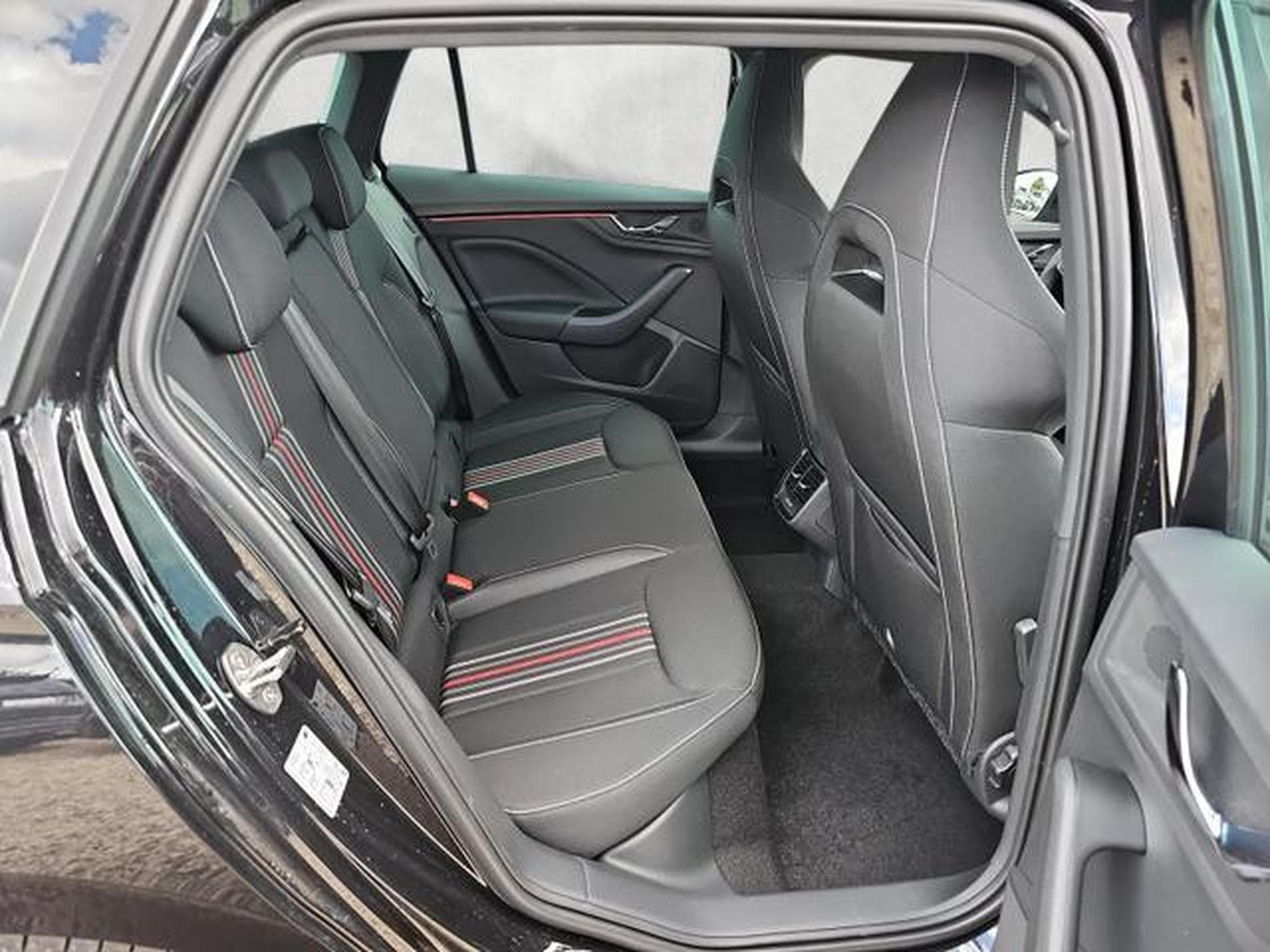 Skoda Scala Monte Carlo (2026) - Photo 13