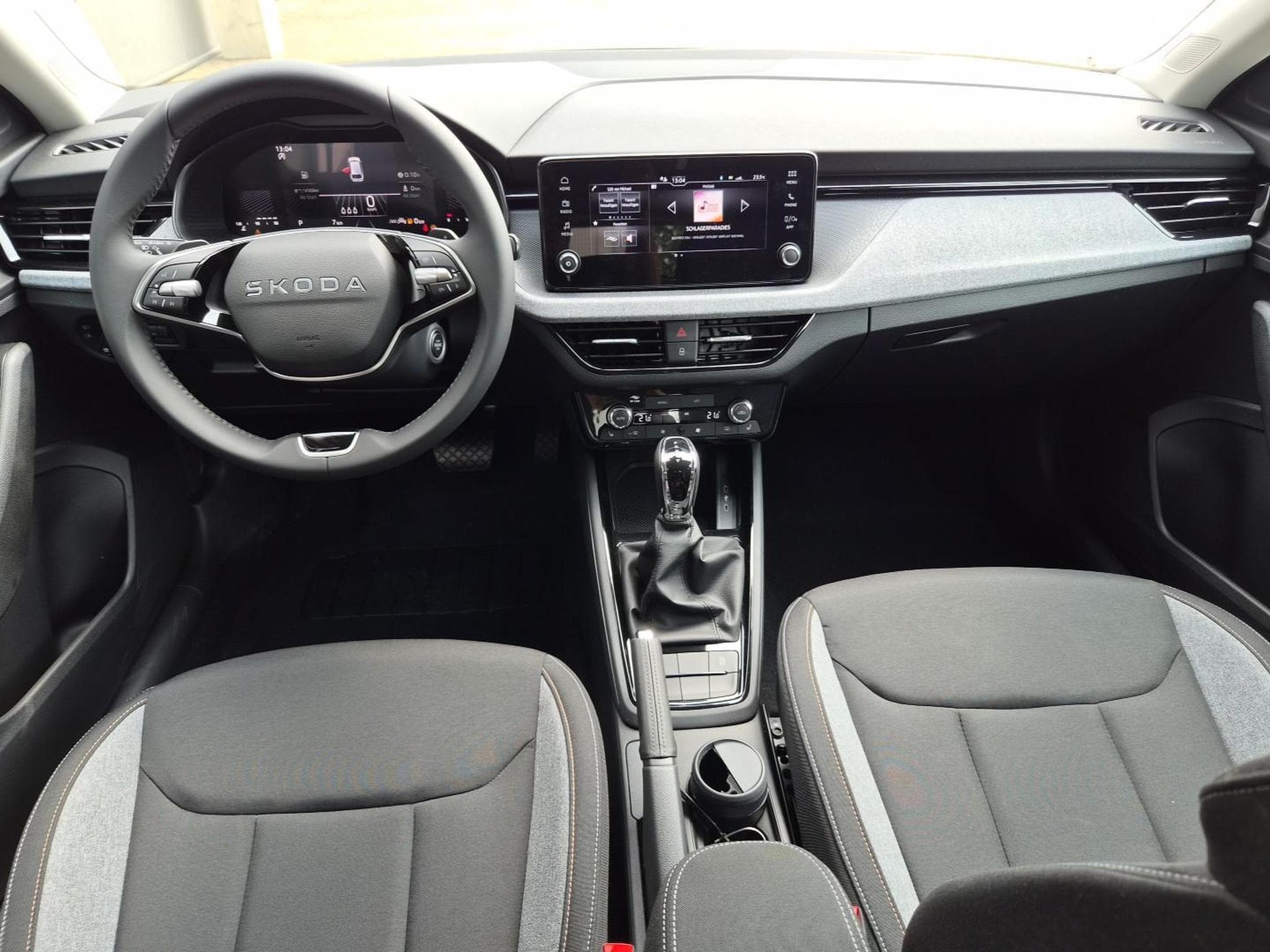 Skoda Scala 1.0 TSI 115PS (2026) - Foto 12