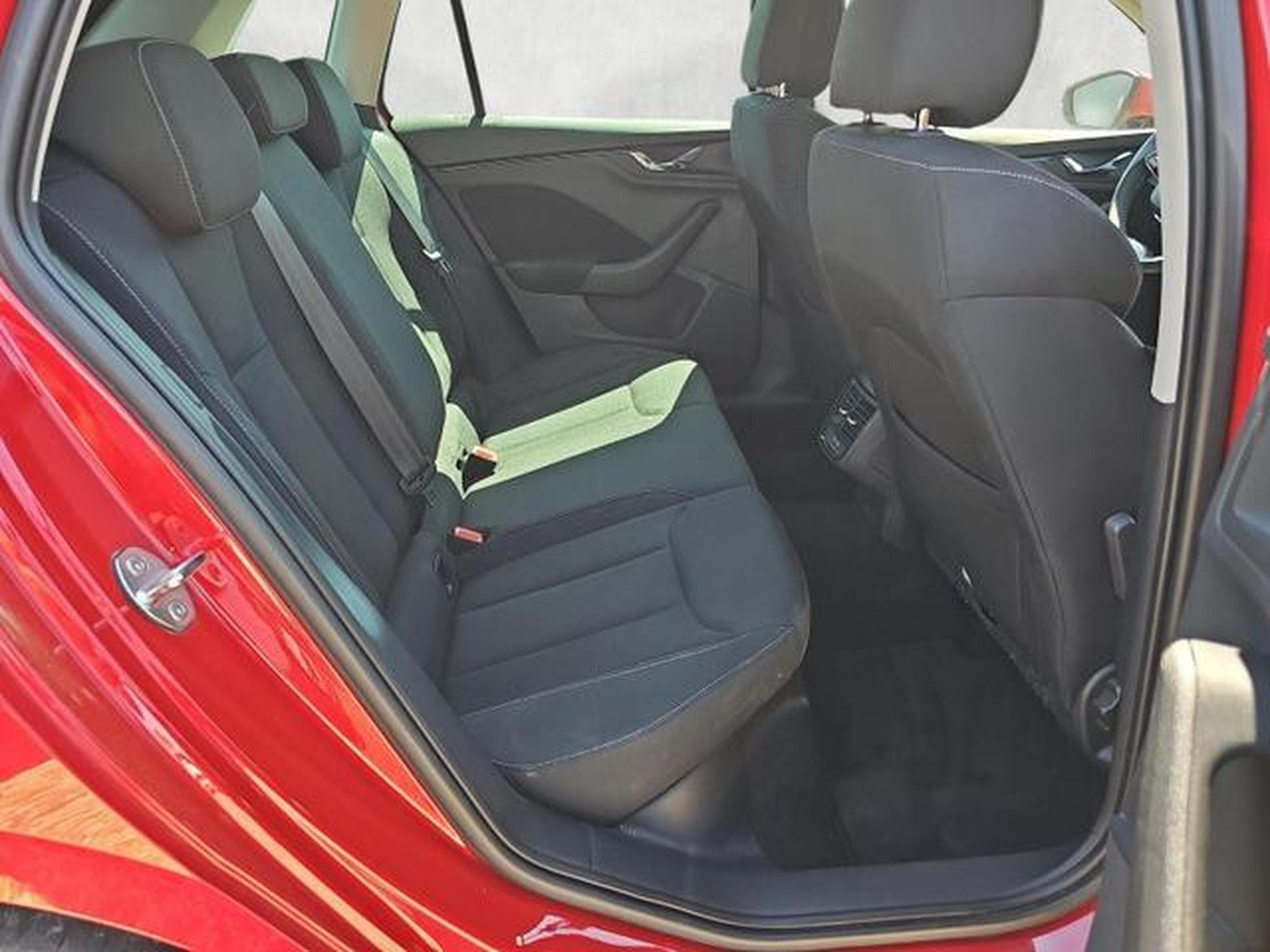 Skoda Kamiq Ambition (2024) - Foto 5
