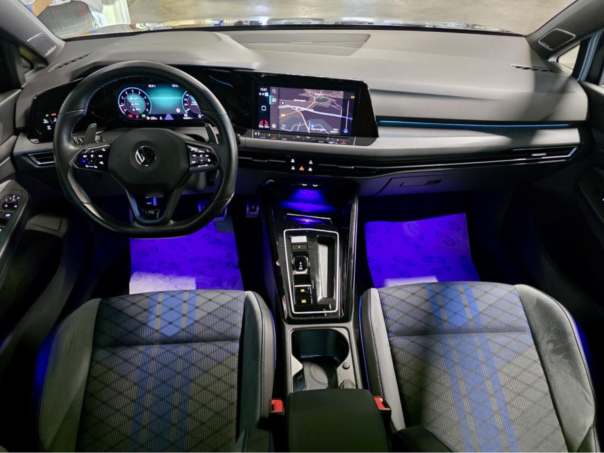 VW Golf R 2.0 TSI 320 4MOTION HARMAN KARDON IQ-LIGHT NAVI (2022) - Foto 6