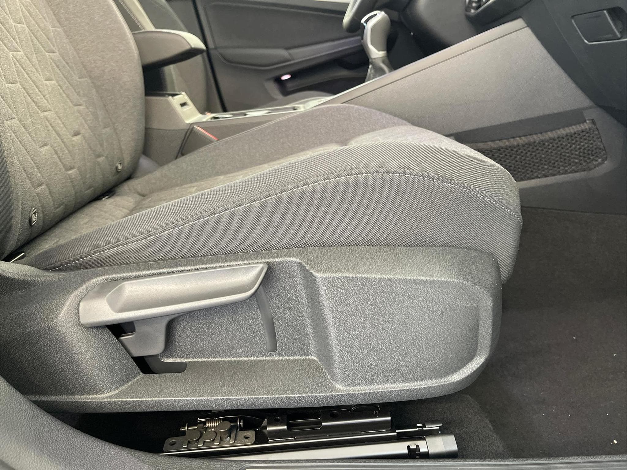 VW Golf LIFE (2026) - Photo 16