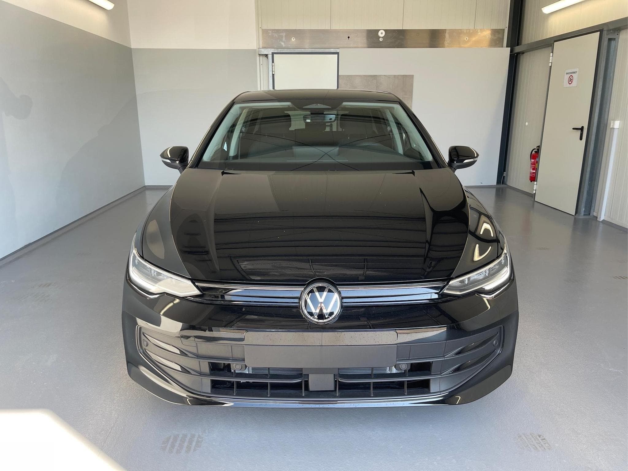 VW Golf LIFE (2026) - Photo 2
