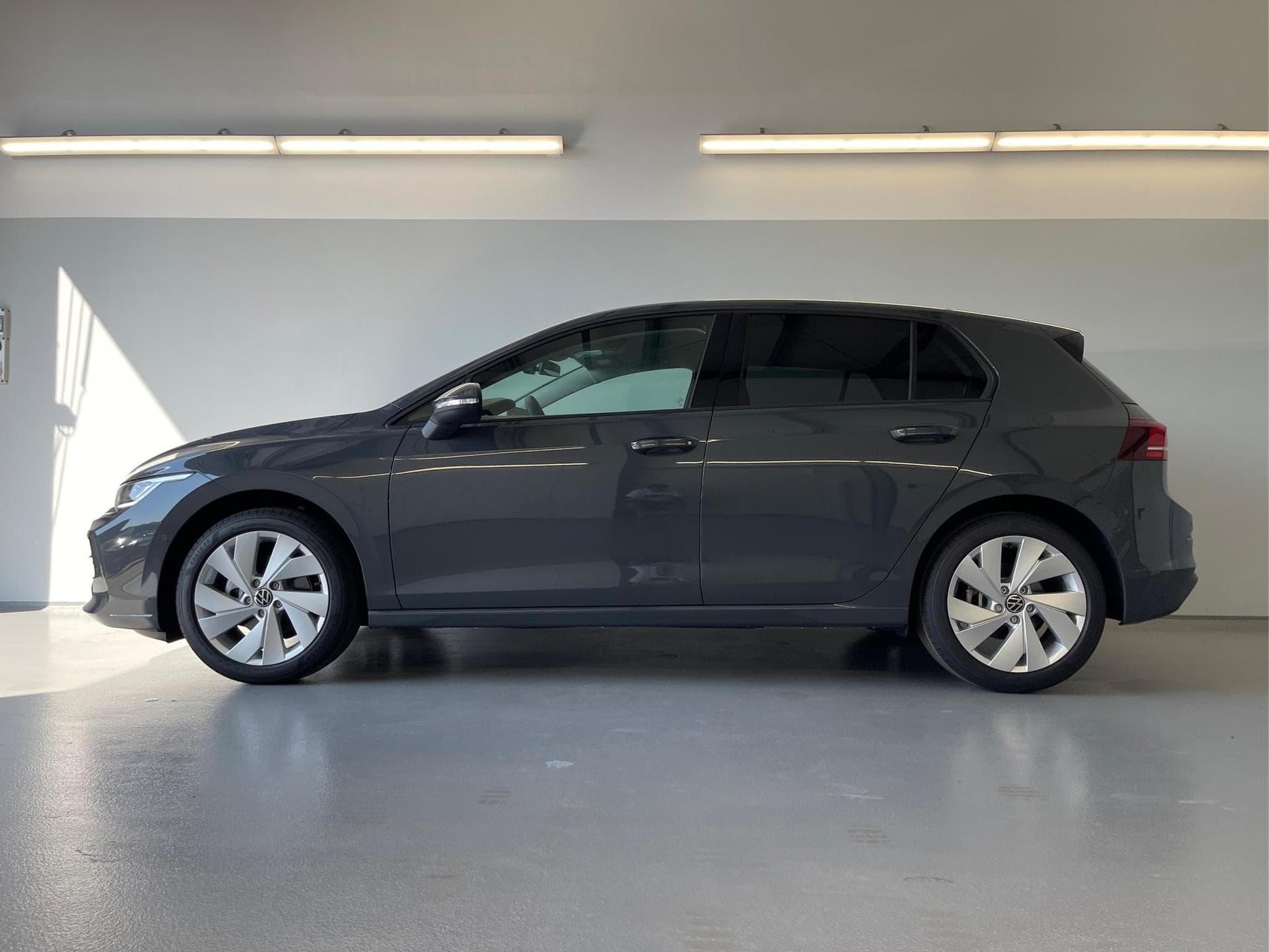 VW Golf LIFE (2026) - Photo 3