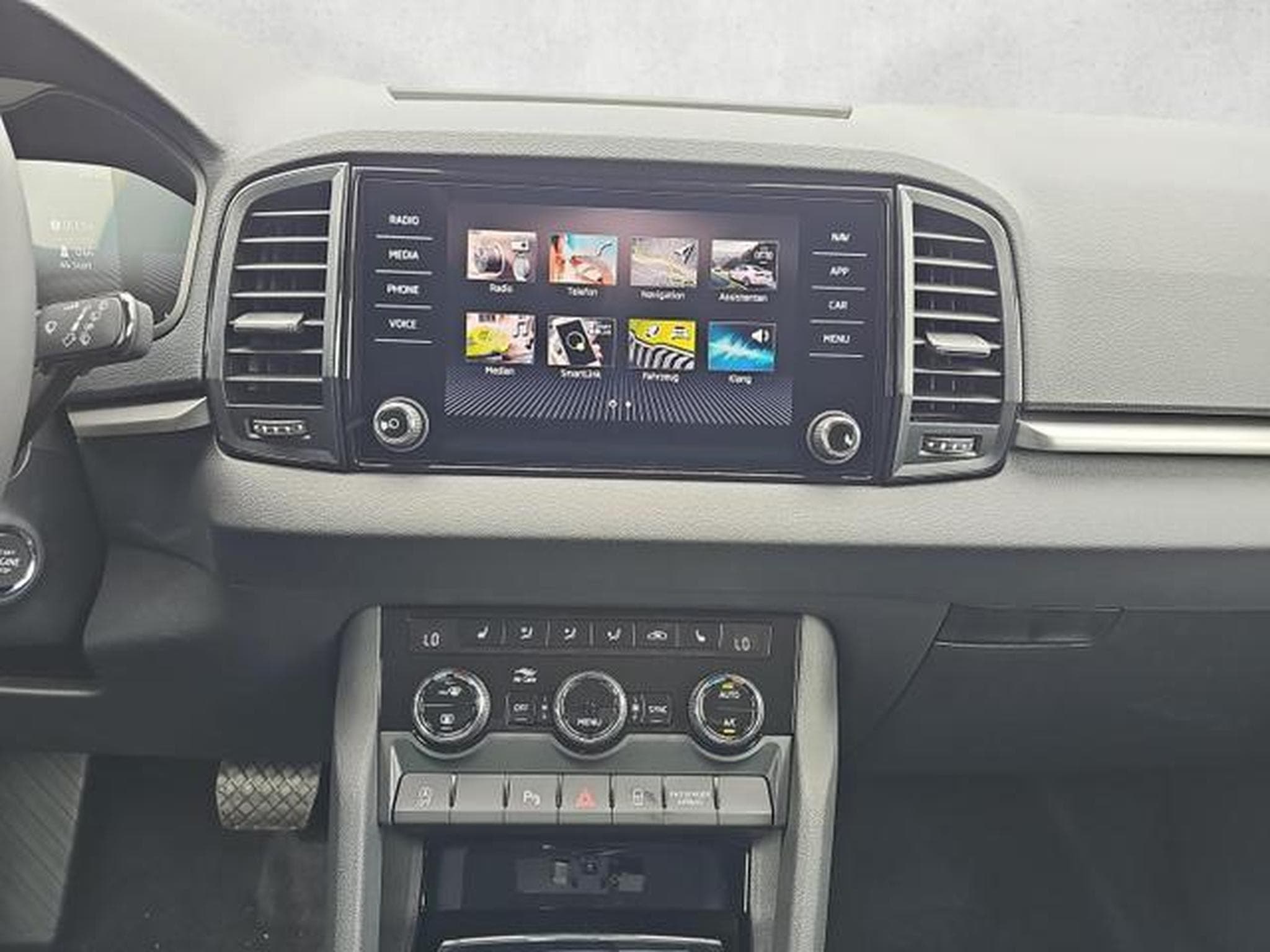 Skoda Karoq Selection (2026) - Photo 12