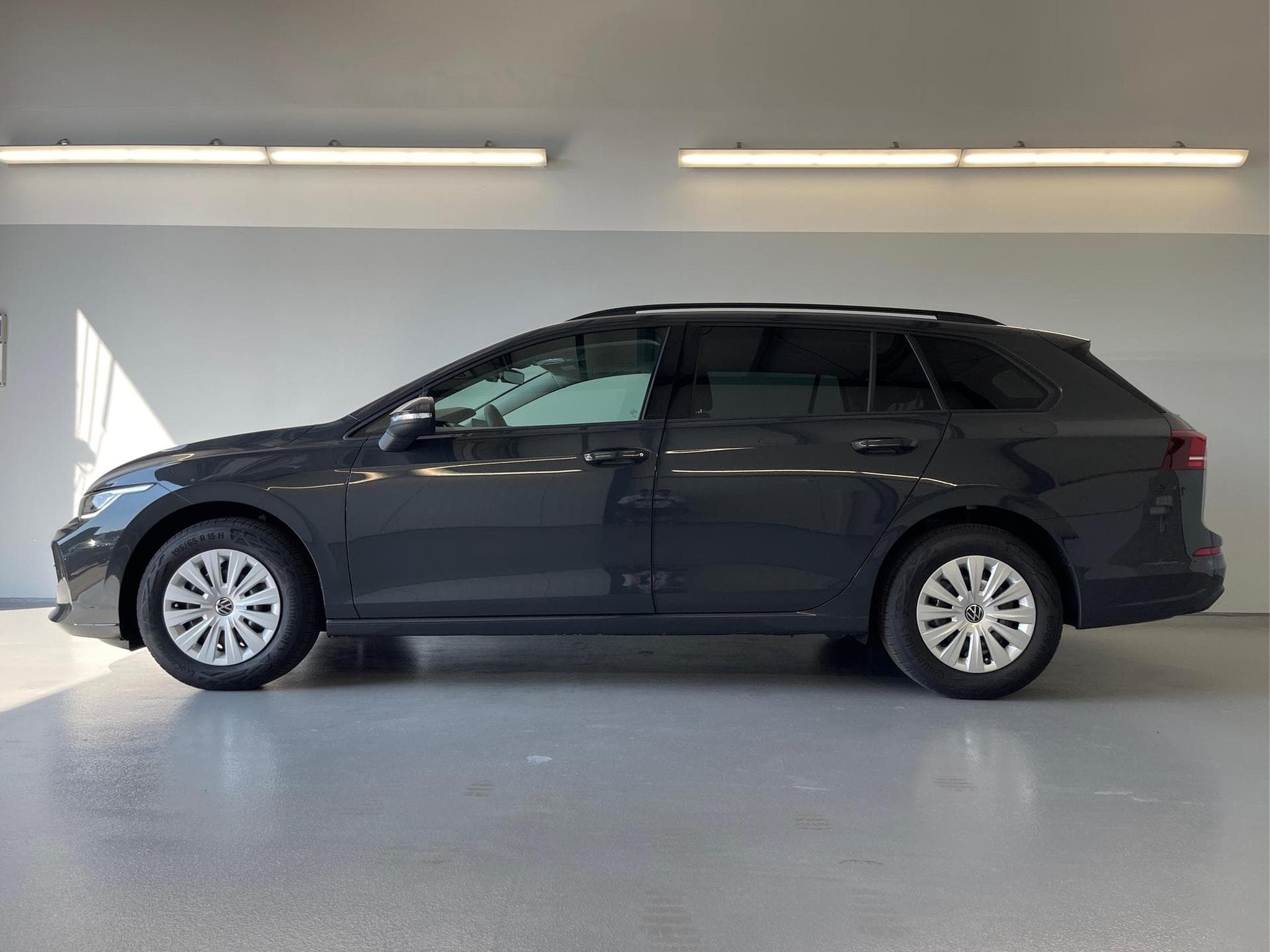 VW Golf Variant Golf Variant (2026) - Photo 3