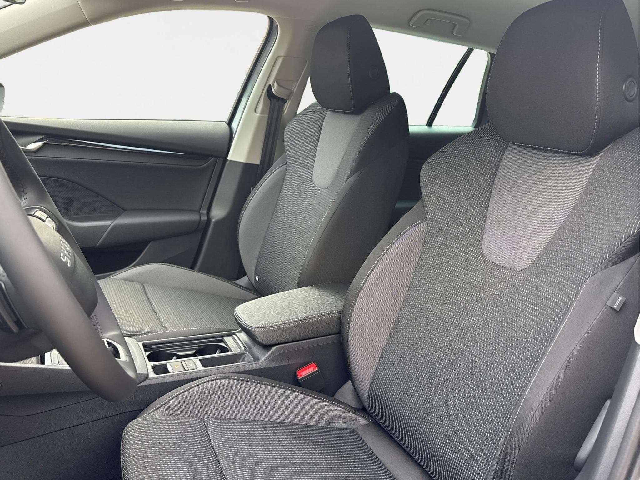 Skoda Octavia Selection (2026) - Photo 16