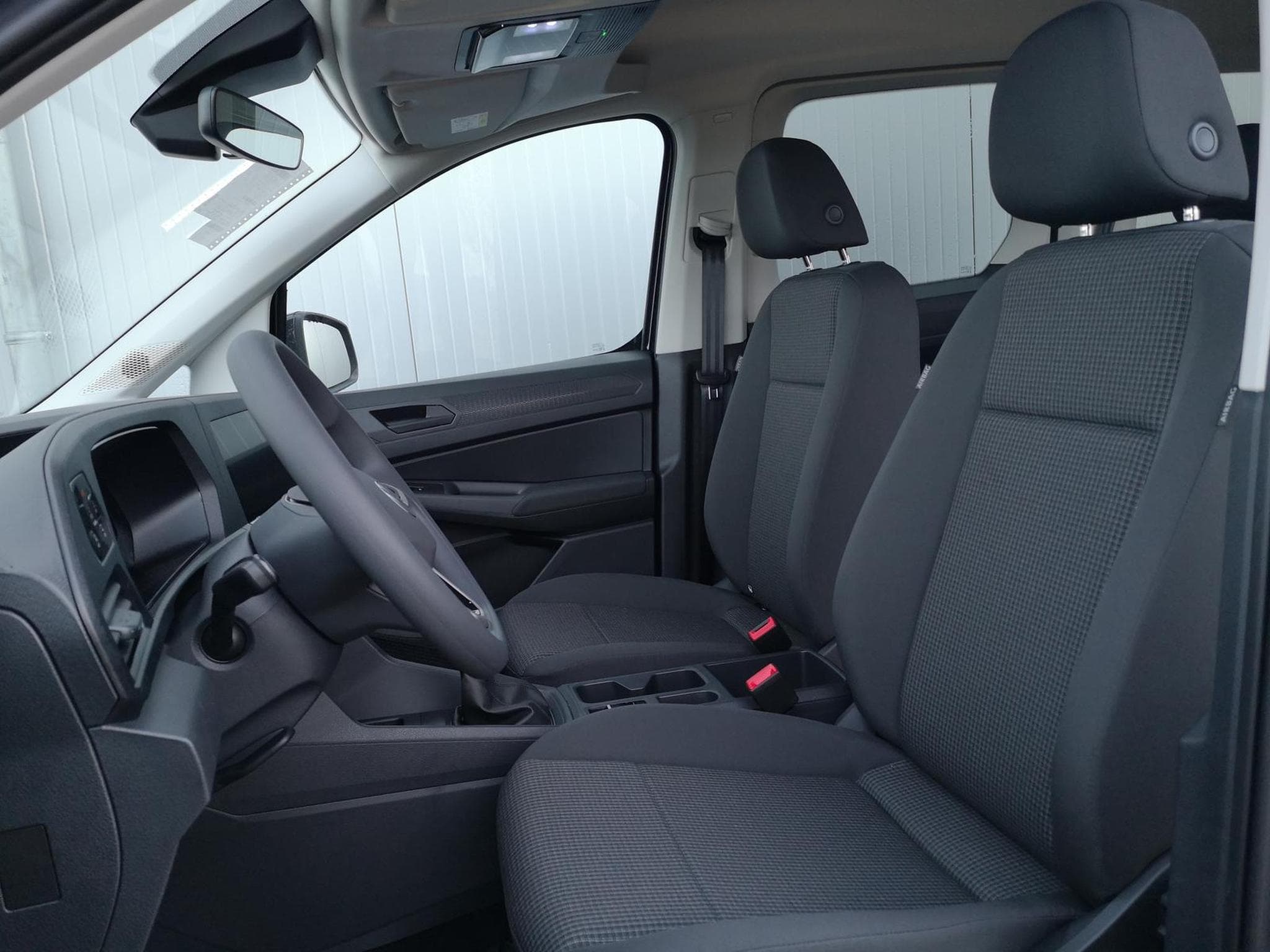 VW Caddy Basis (2026) - Photo 4
