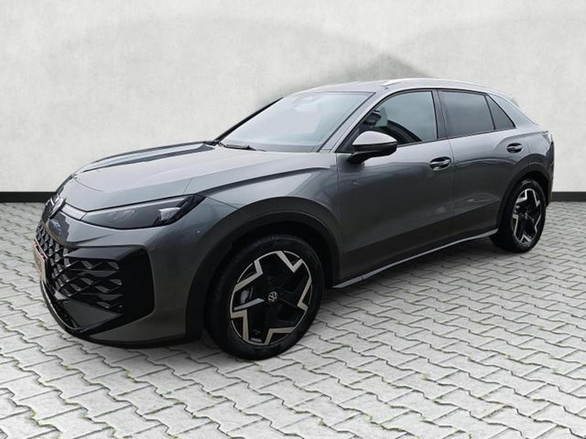 VW T-Roc 1.5 eTSI 110 kW R-Line (2026) - Photo 3