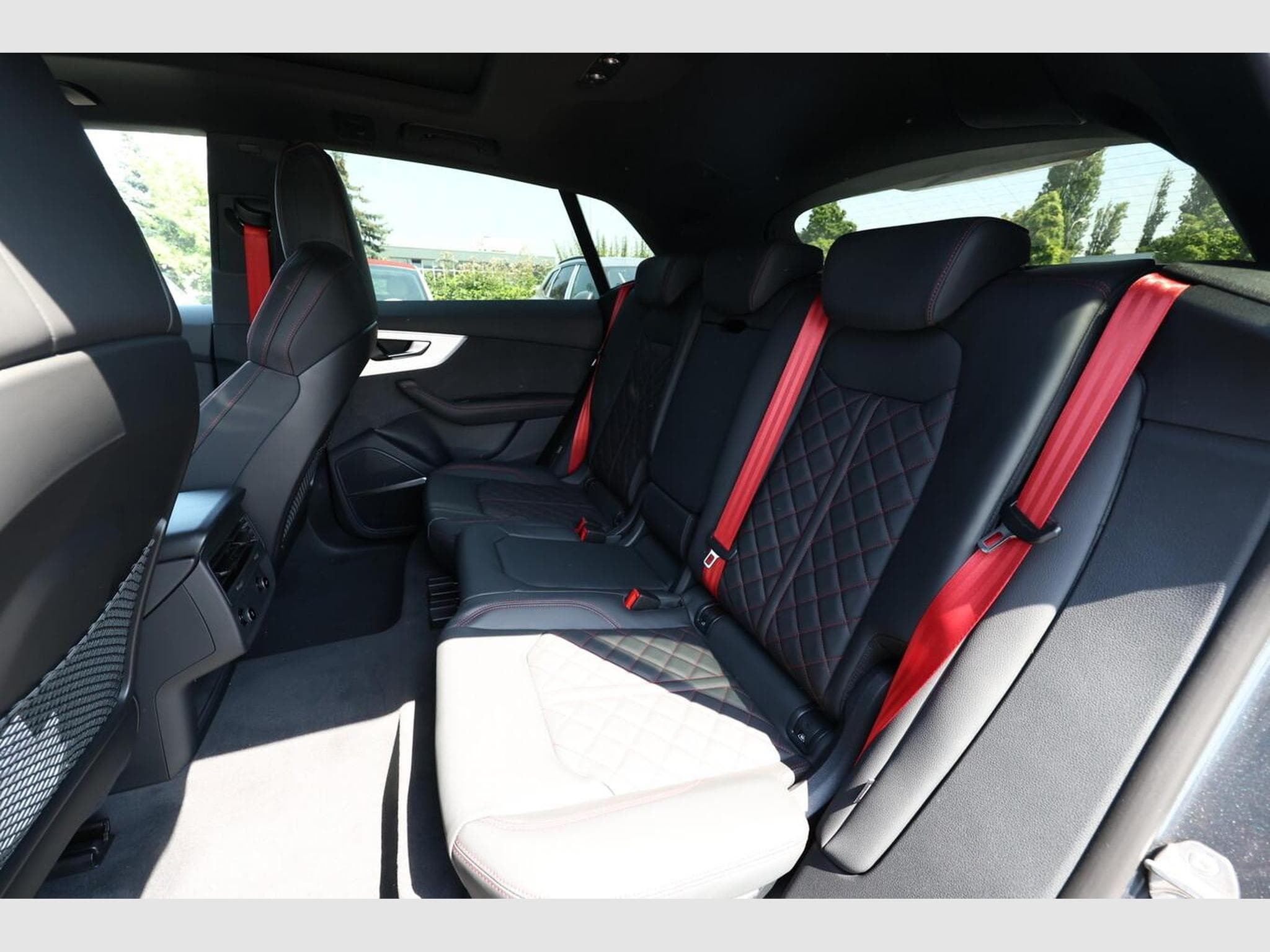 Audi Q8 S line (2026) - Photo 10