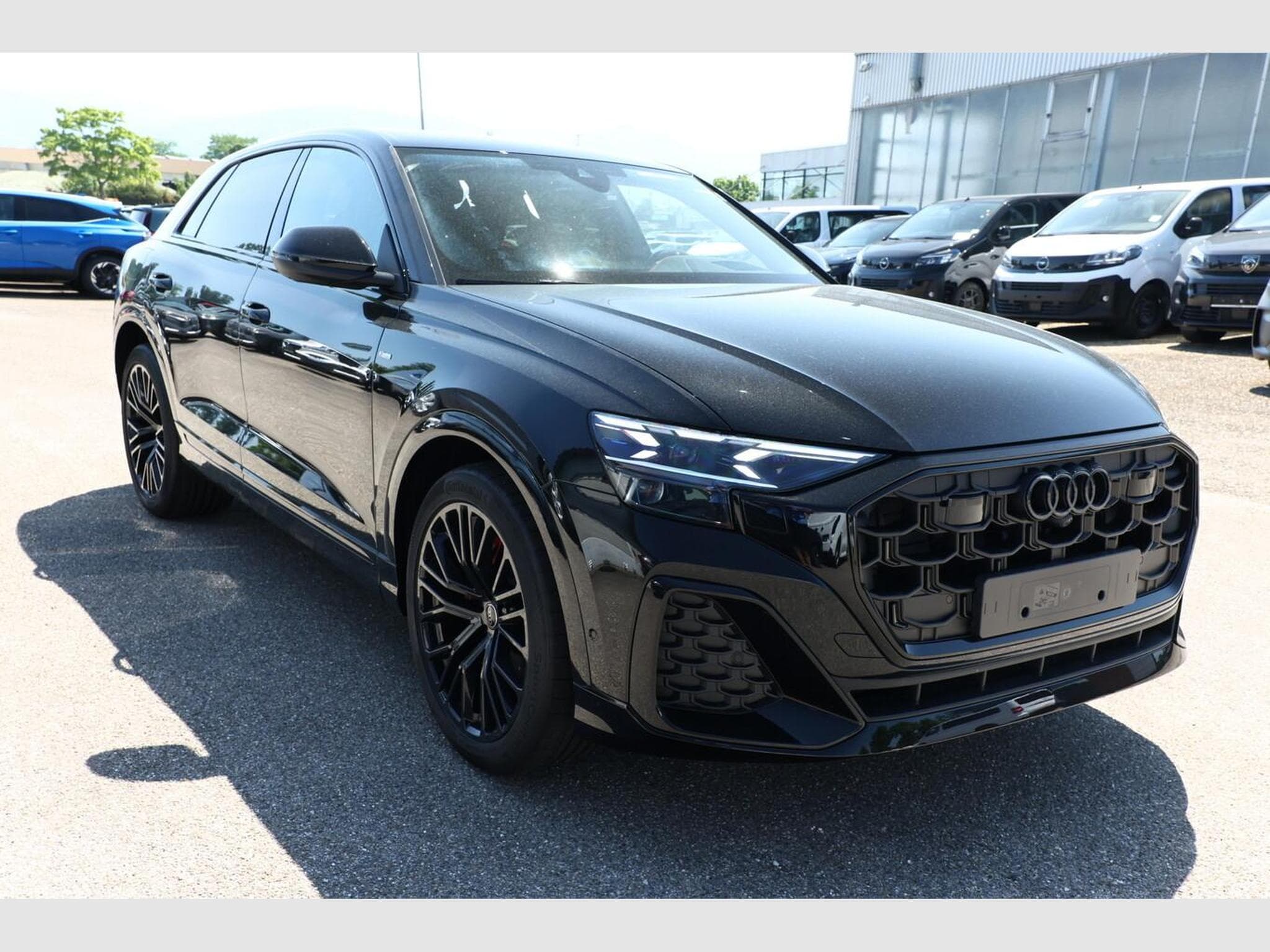 Audi Q8 S line (2026) - Photo 2