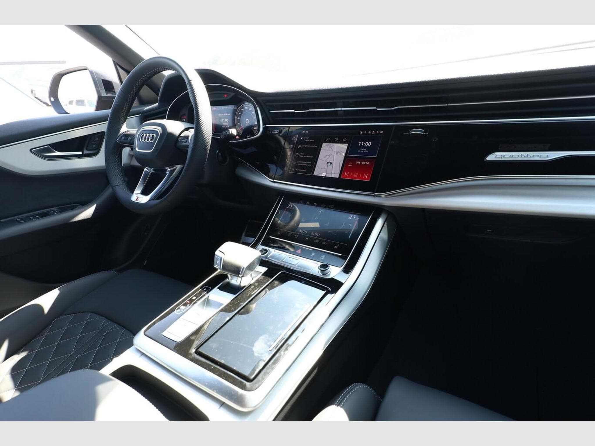Audi Q8 S line (2026) - Photo 9