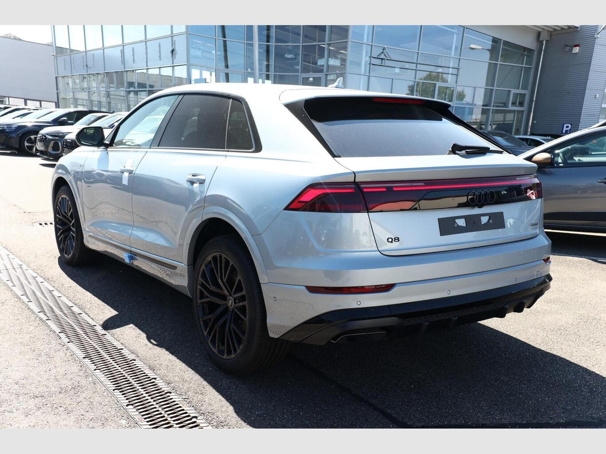 Audi Q8 S line (2026) - Photo 4