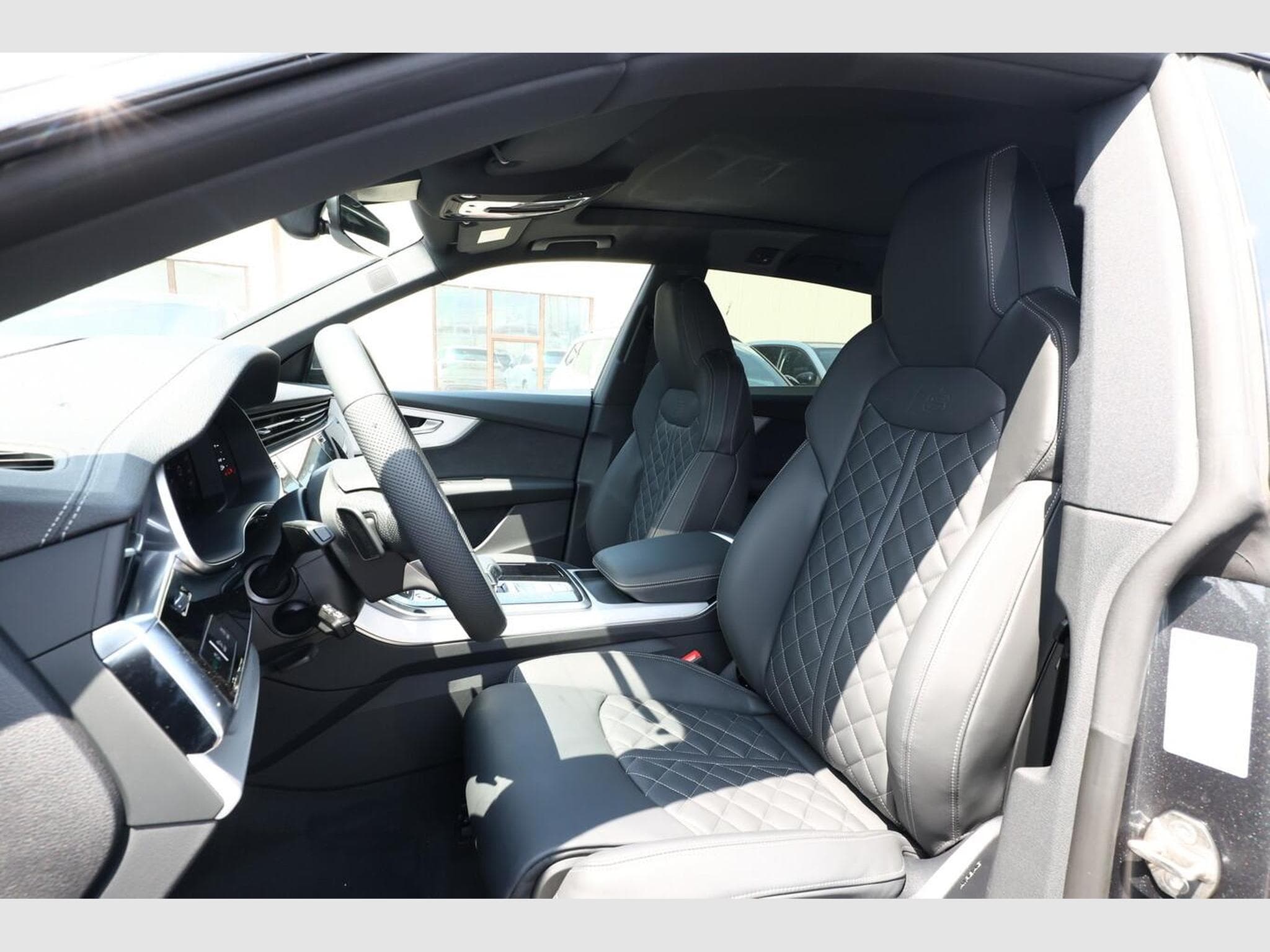 Audi Q8 S line (2026) - Photo 6