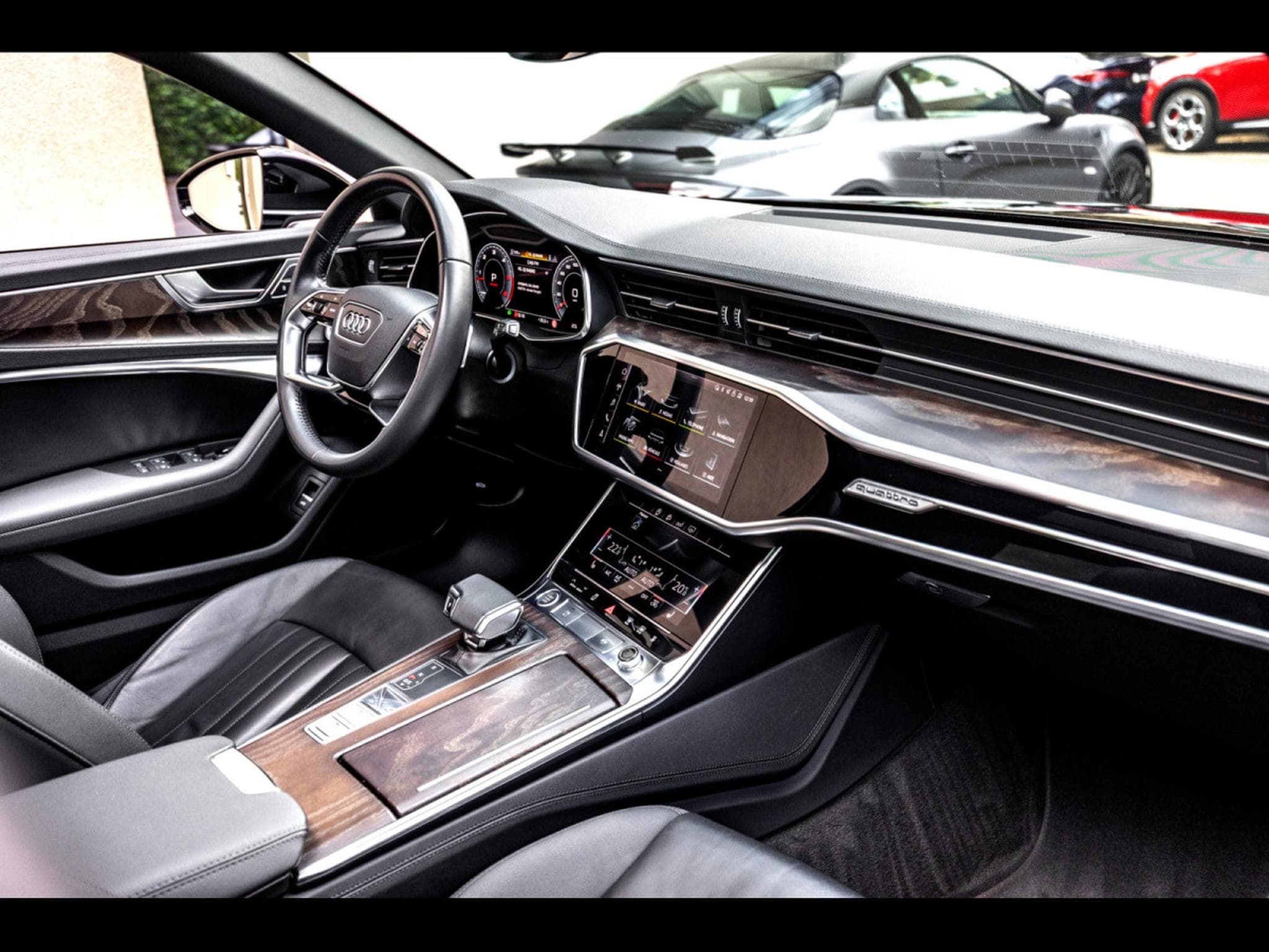 Audi A6 AVANT 55 3.0 TDI V6 QUATTRO TIPTRONIC (349 CH) – MYTHOS BLAC (2020) - Photo 18