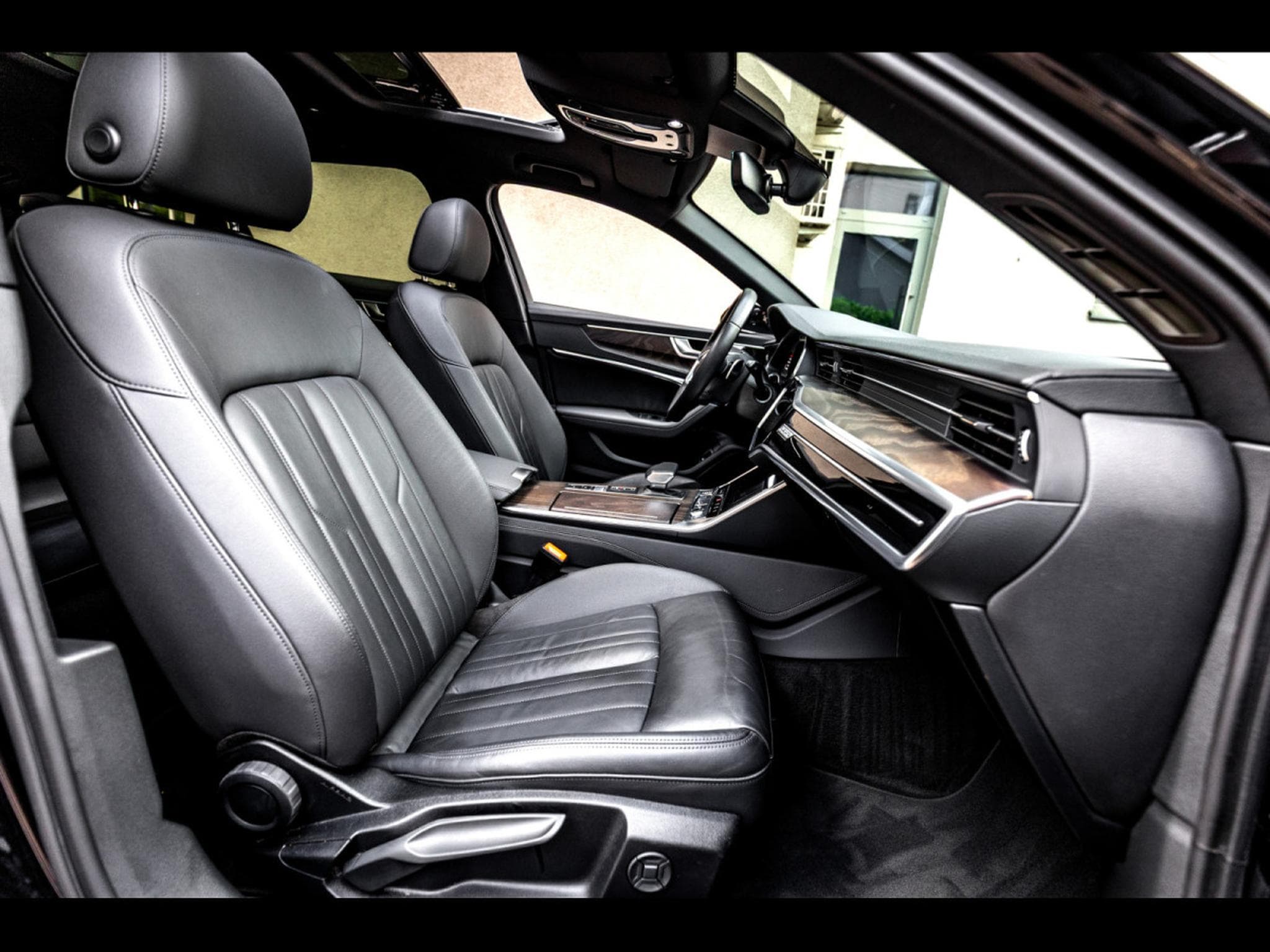 Audi A6 AVANT 55 3.0 TDI V6 QUATTRO TIPTRONIC (349 CH) – MYTHOS BLAC (2020) - Photo 20