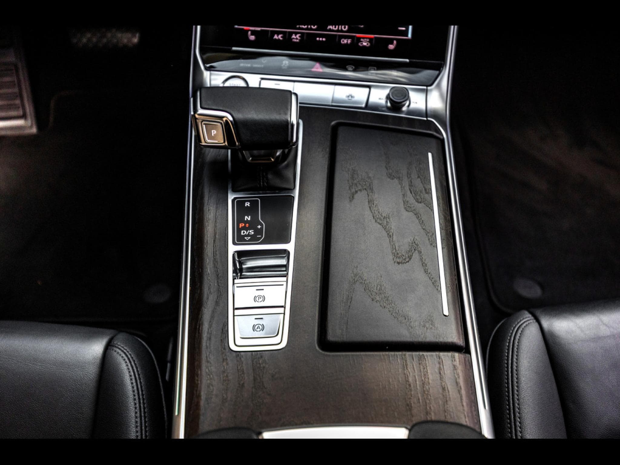 Audi A6 AVANT 55 3.0 TDI V6 QUATTRO TIPTRONIC (349 CH) – MYTHOS BLAC (2020) - Photo 22
