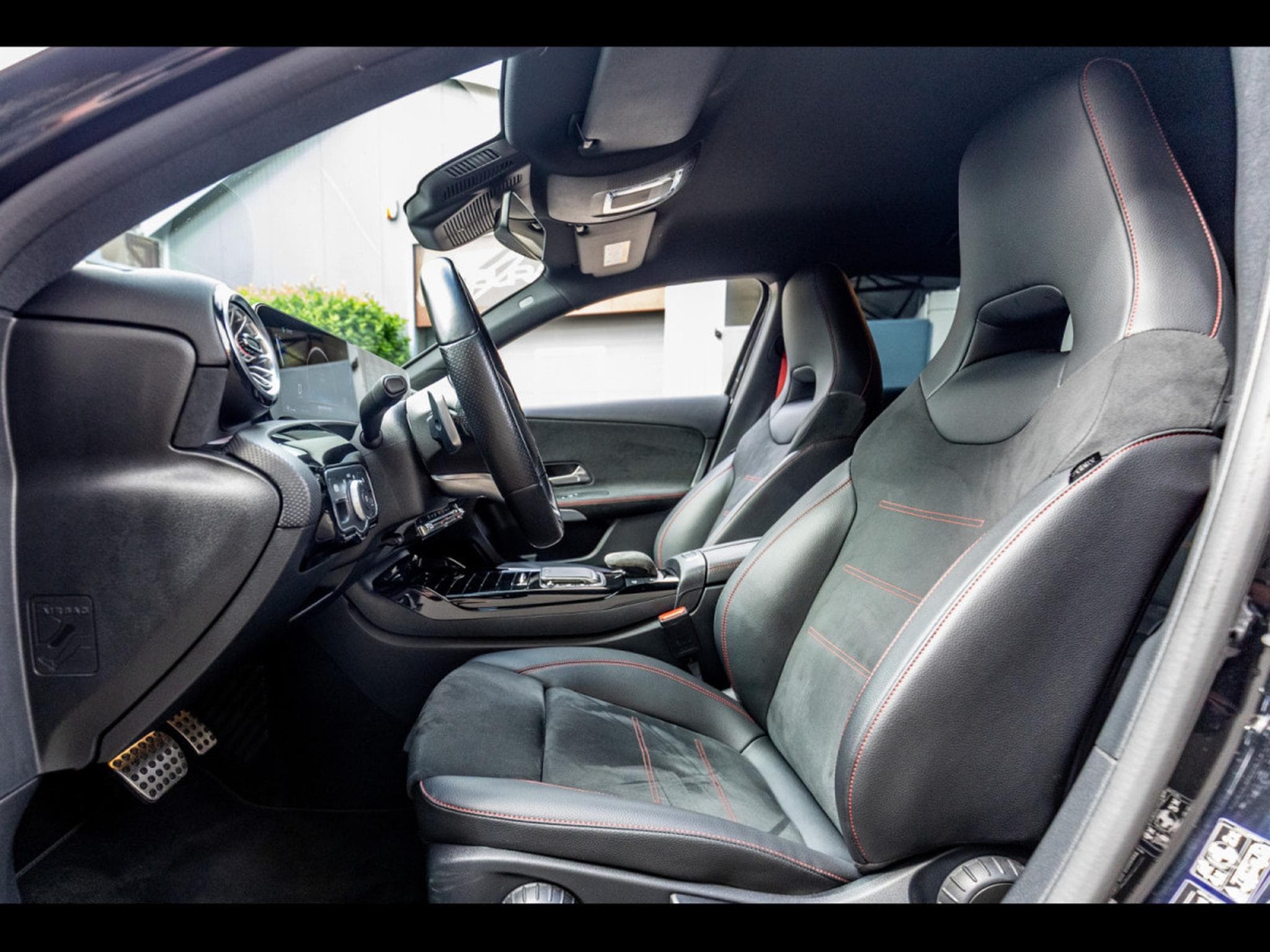 Mercedes A 35 AMG 4M+°KOSMOS BLACK (2021) - Photo 11