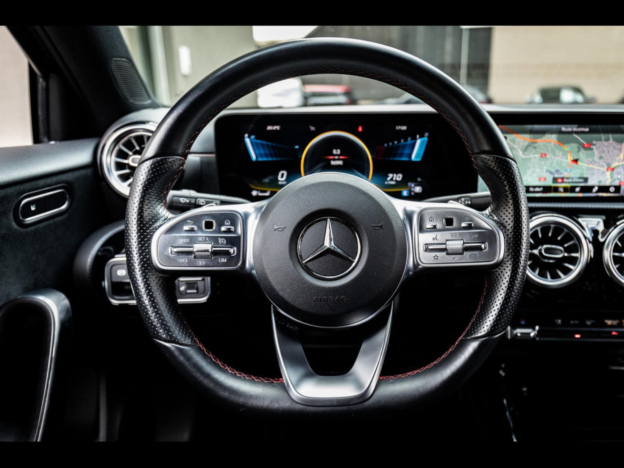 Mercedes A 35 AMG 4M+°KOSMOS BLACK (2021) - Photo 12