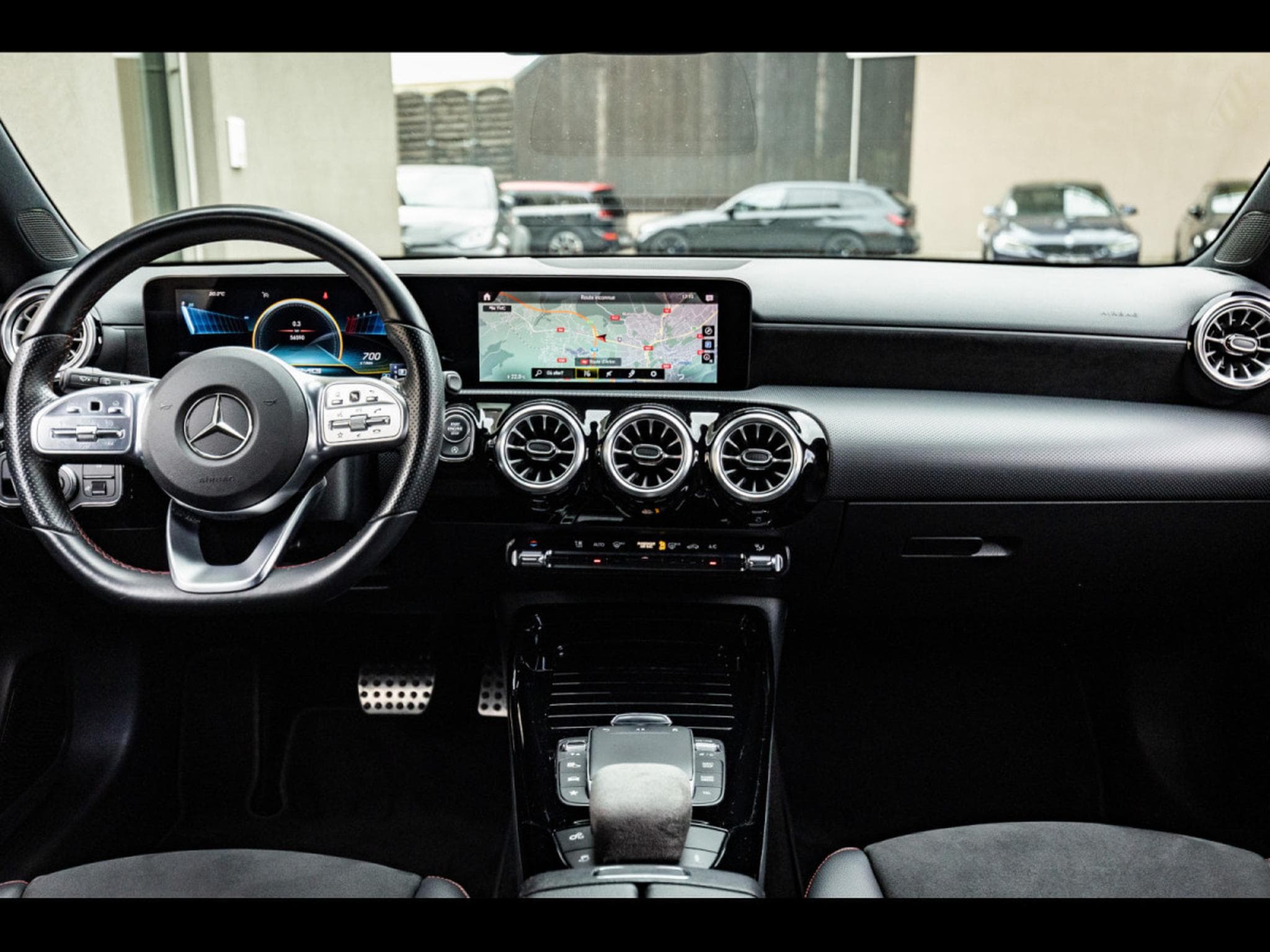 Mercedes A 35 AMG 4M+°KOSMOS BLACK (2021) - Photo 14
