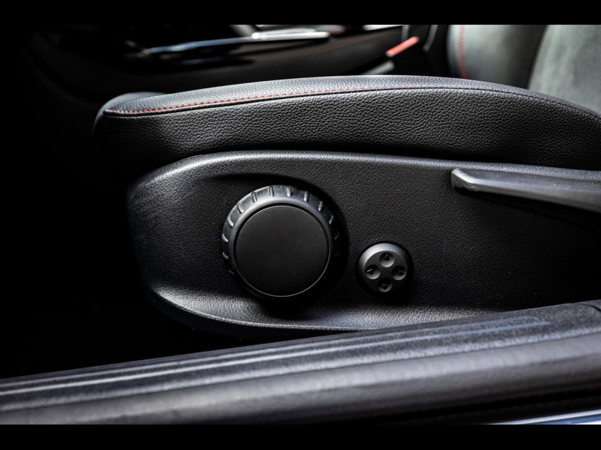 Mercedes A 35 AMG 4M+°KOSMOS BLACK (2021) - Photo 18