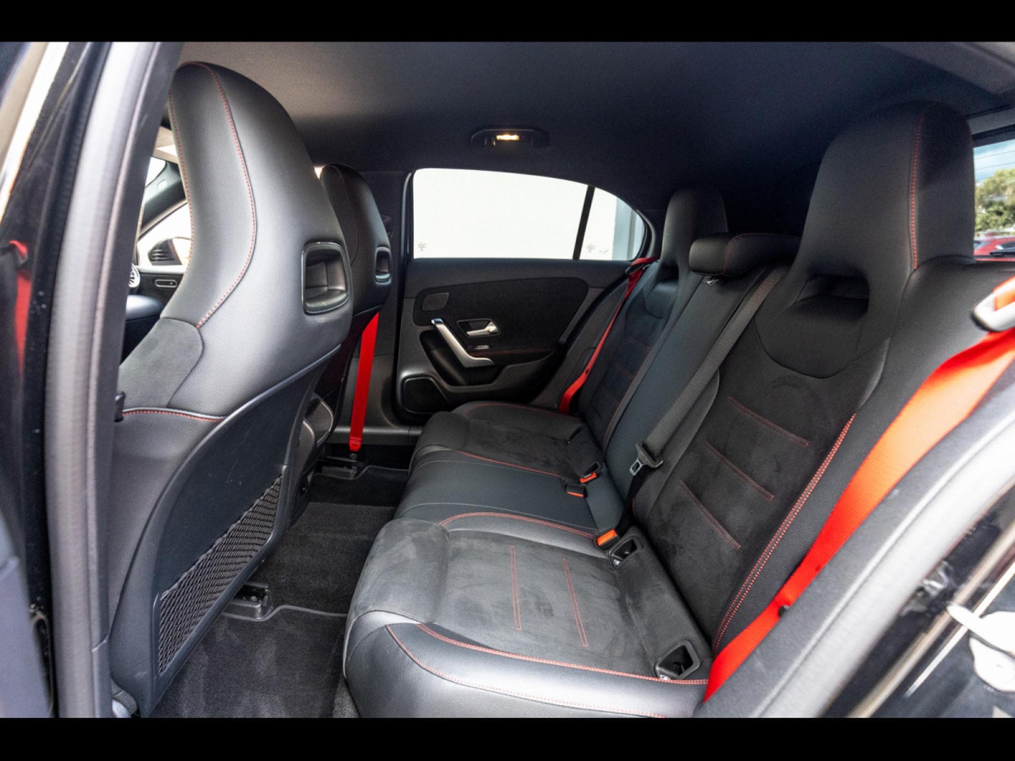 Mercedes A 35 AMG 4M+°KOSMOS BLACK (2021) - Photo 20