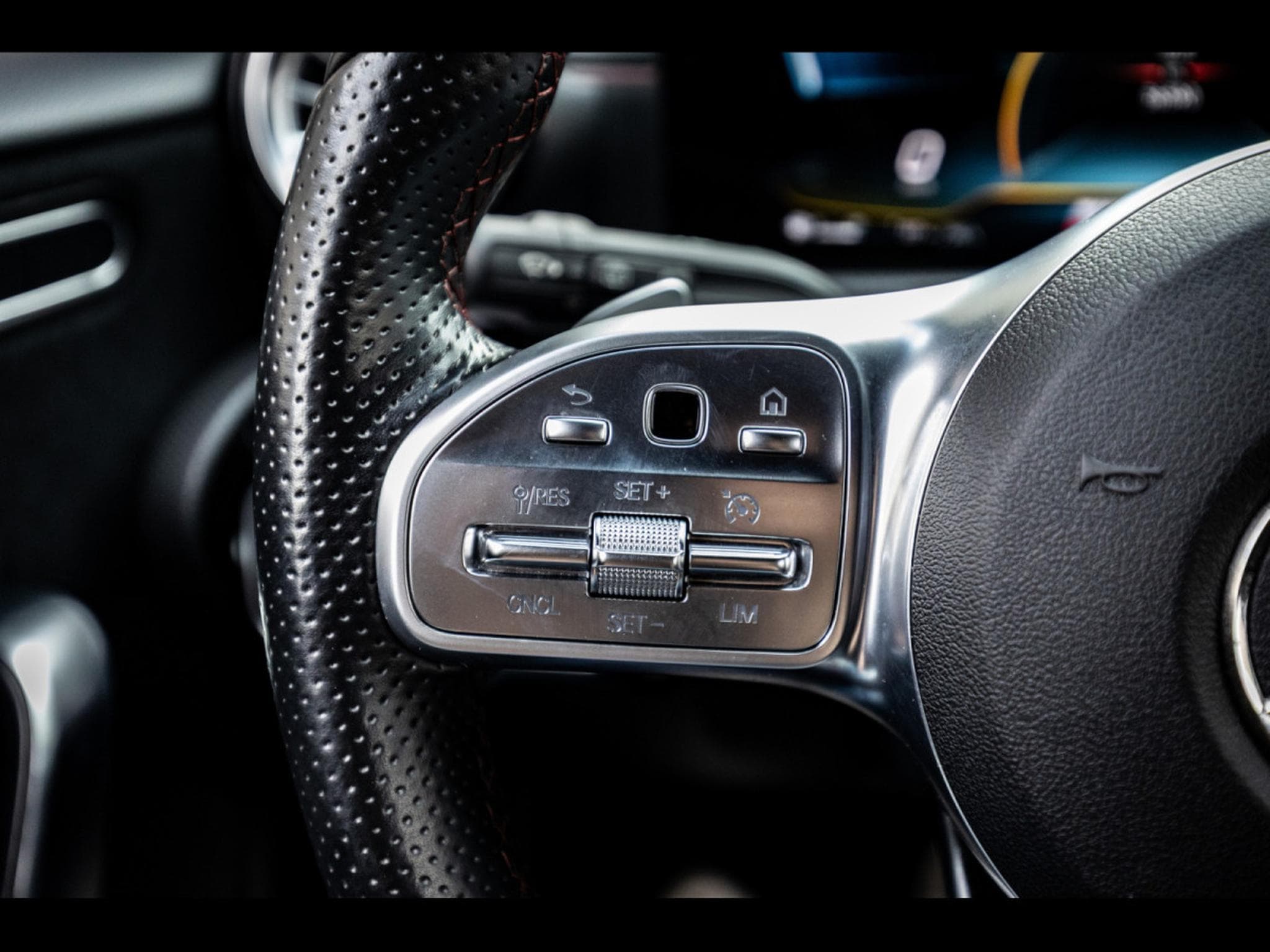Mercedes A 35 AMG 4M+°KOSMOS BLACK (2021) - Photo 21