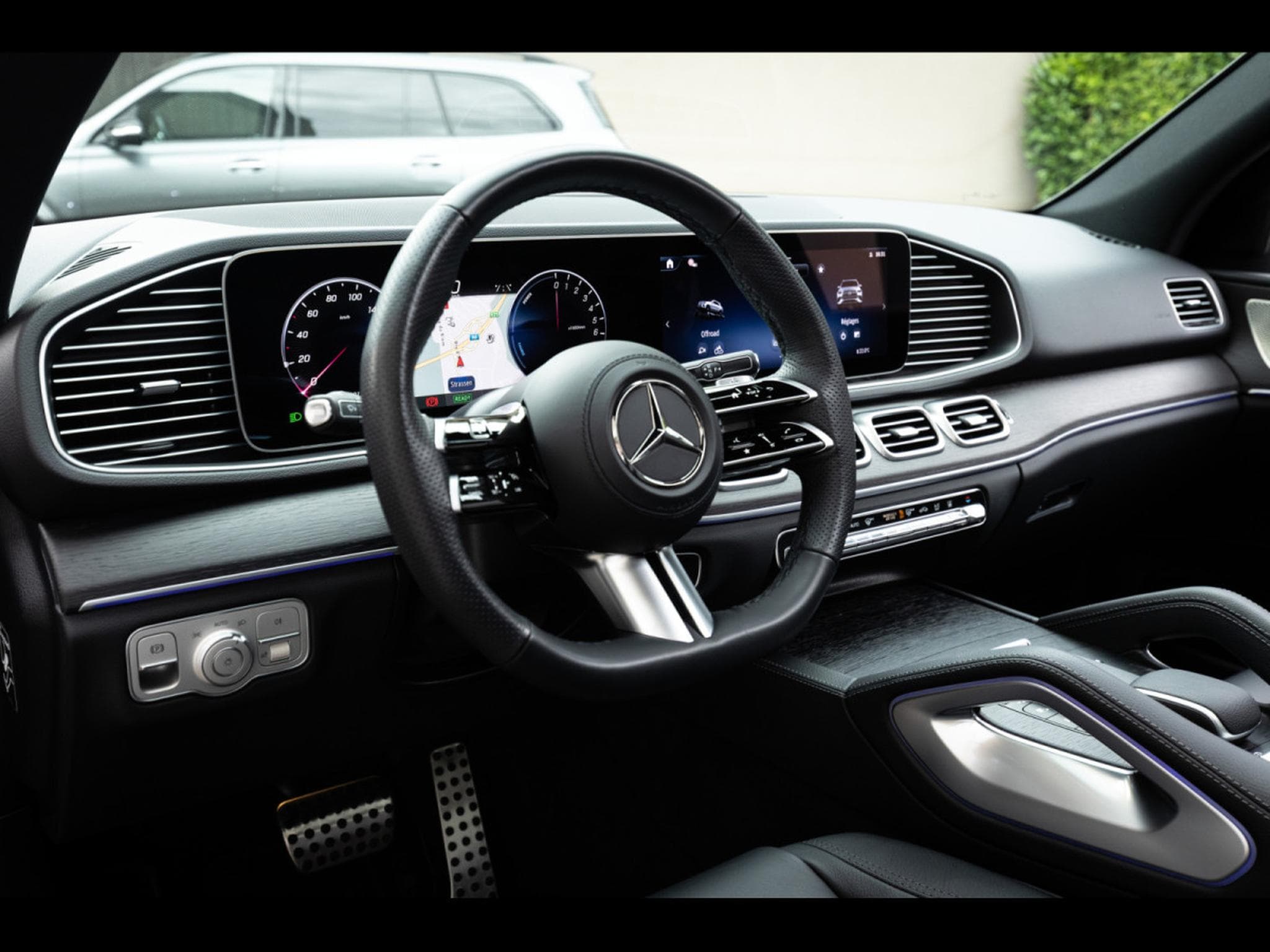 Mercedes GLE 400 e 4MATIC AMG LINE (381 CH) – PACK NIGHT (2024) - Photo 10