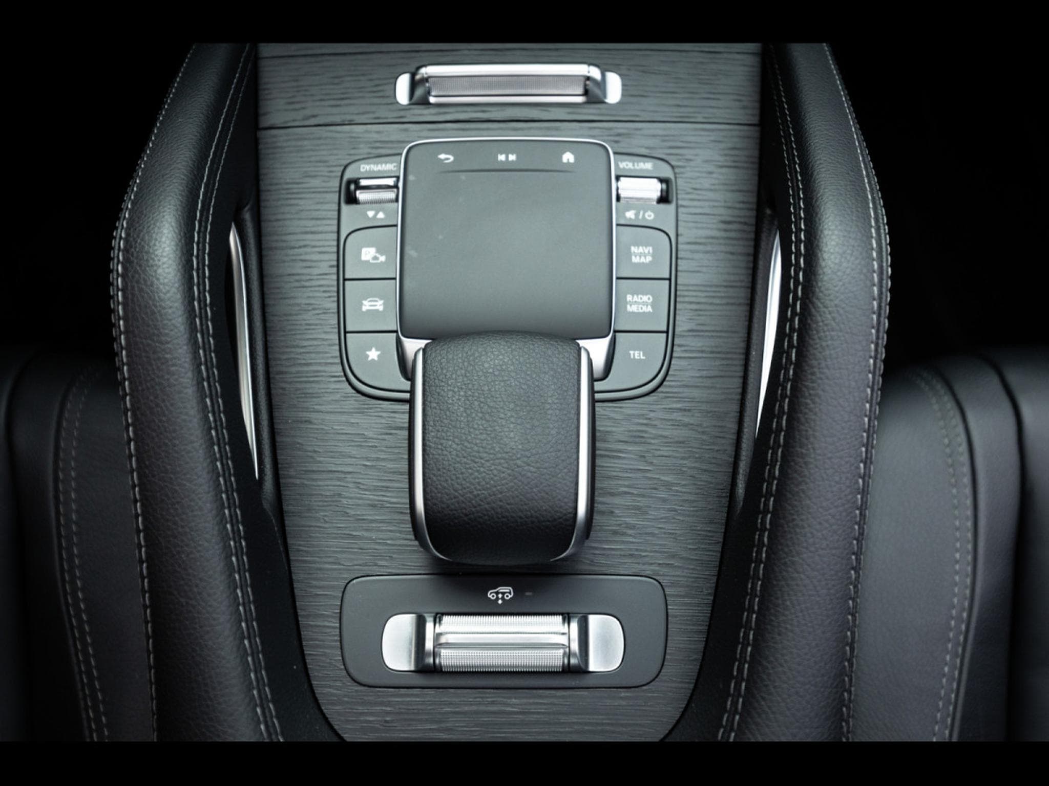 Mercedes GLE 400 e 4MATIC AMG LINE (381 CH) – PACK NIGHT (2024) - Photo 18