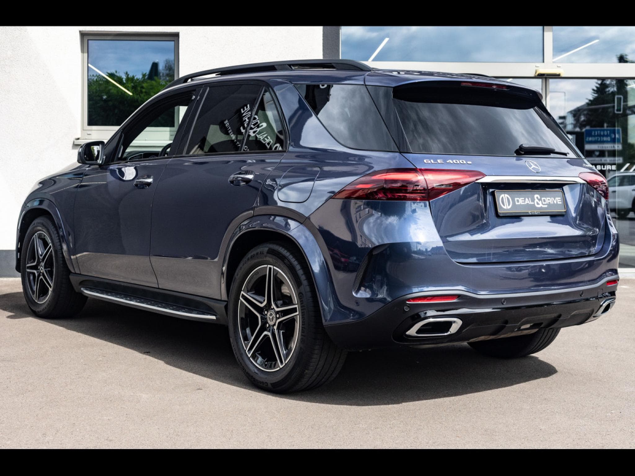Mercedes GLE 400 e 4MATIC AMG LINE (381 CH) – PACK NIGHT (2024) - Photo 3