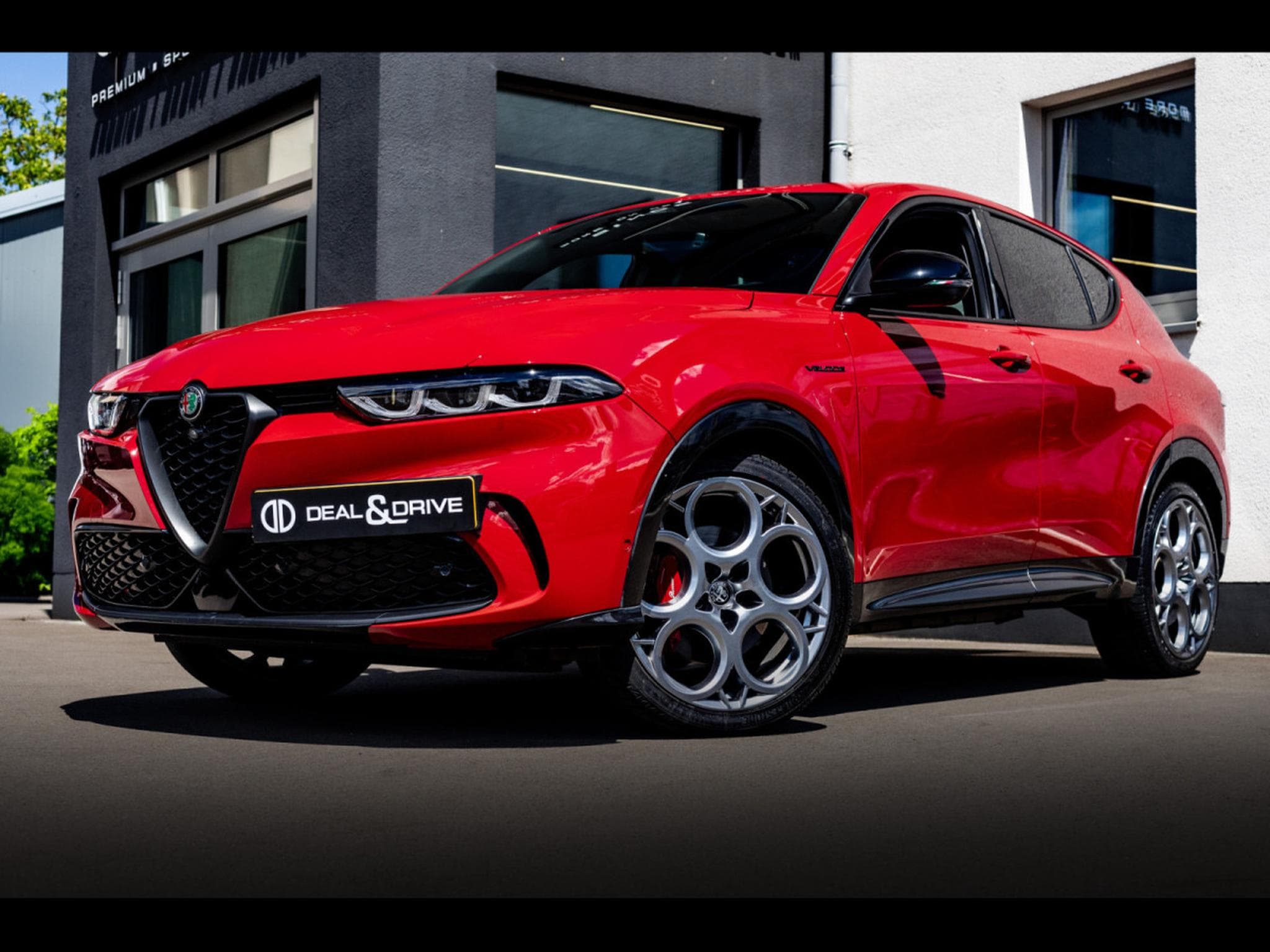 Alfa-Romeo Tonale VELOCE 1.5 MILD-HYBRID TCT – ROSSO ALFA (2023) - Photo 1