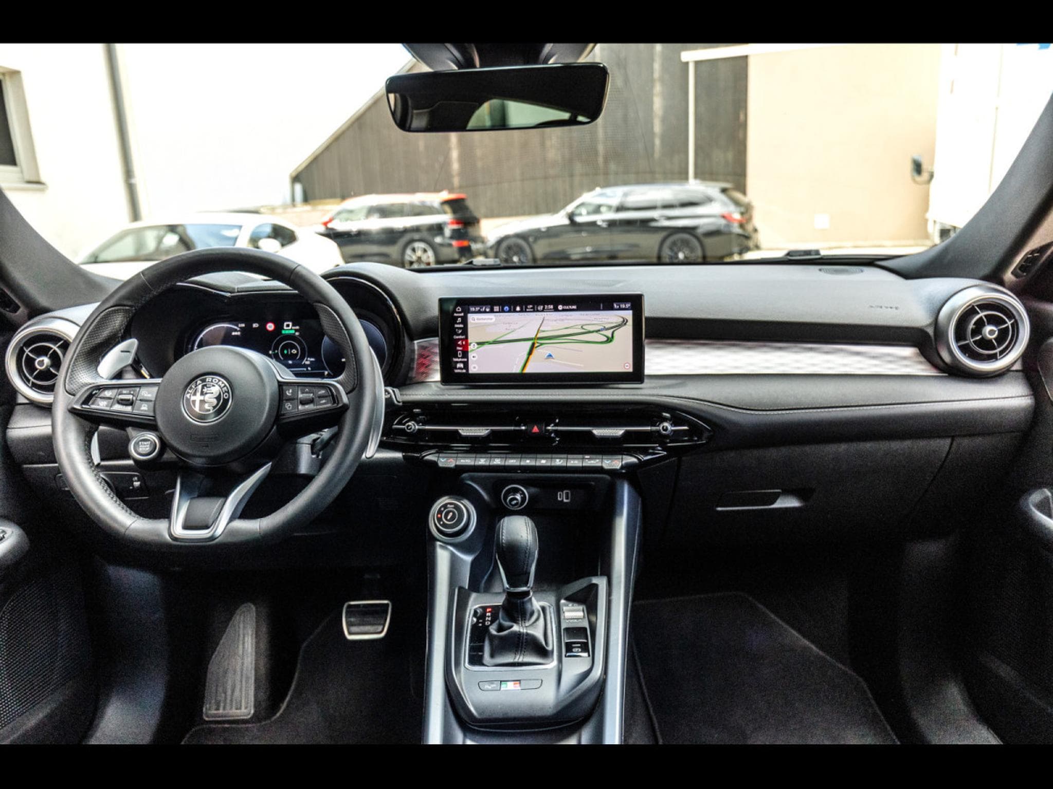 Alfa-Romeo Tonale VELOCE 1.5 MILD-HYBRID TCT – ROSSO ALFA (2023) - Photo 15
