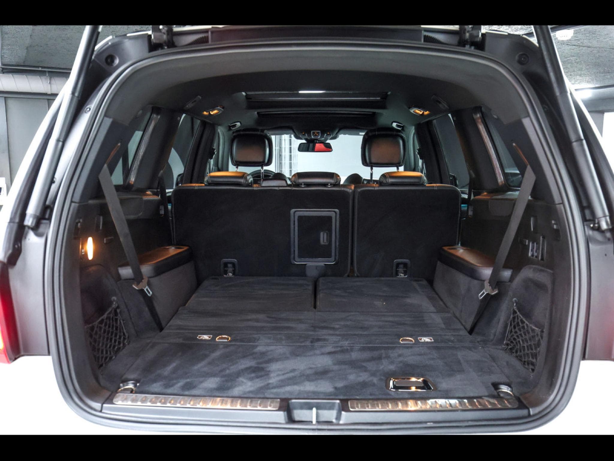 Mercedes GLS 63 AMG V8 5.5 4MATIC 7 PLACES - DIAMOND WHITE METALLIC DESIGNO (2018) - Foto 14