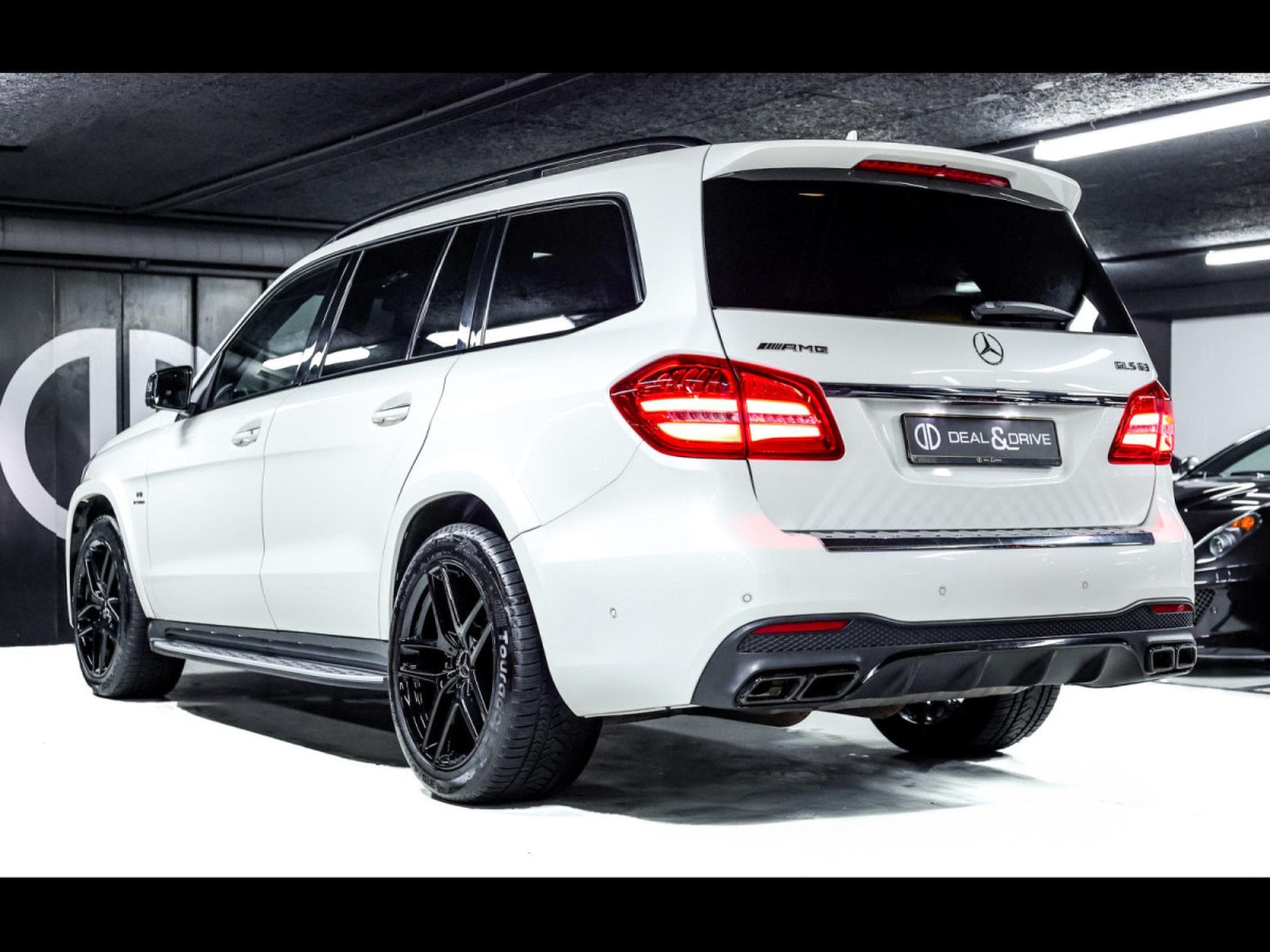 Mercedes GLS 63 AMG V8 5.5 4MATIC 7 PLACES - DIAMOND WHITE METALLIC DESIGNO (2018) - Foto 3