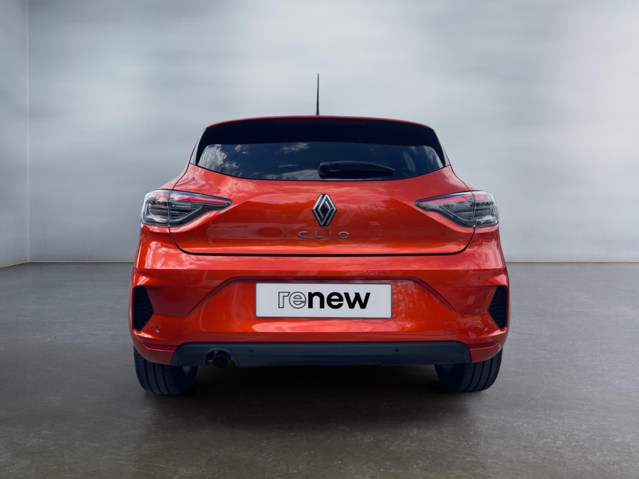 Renault Clio 1.0 TCe Evolution (2025) - Photo 4