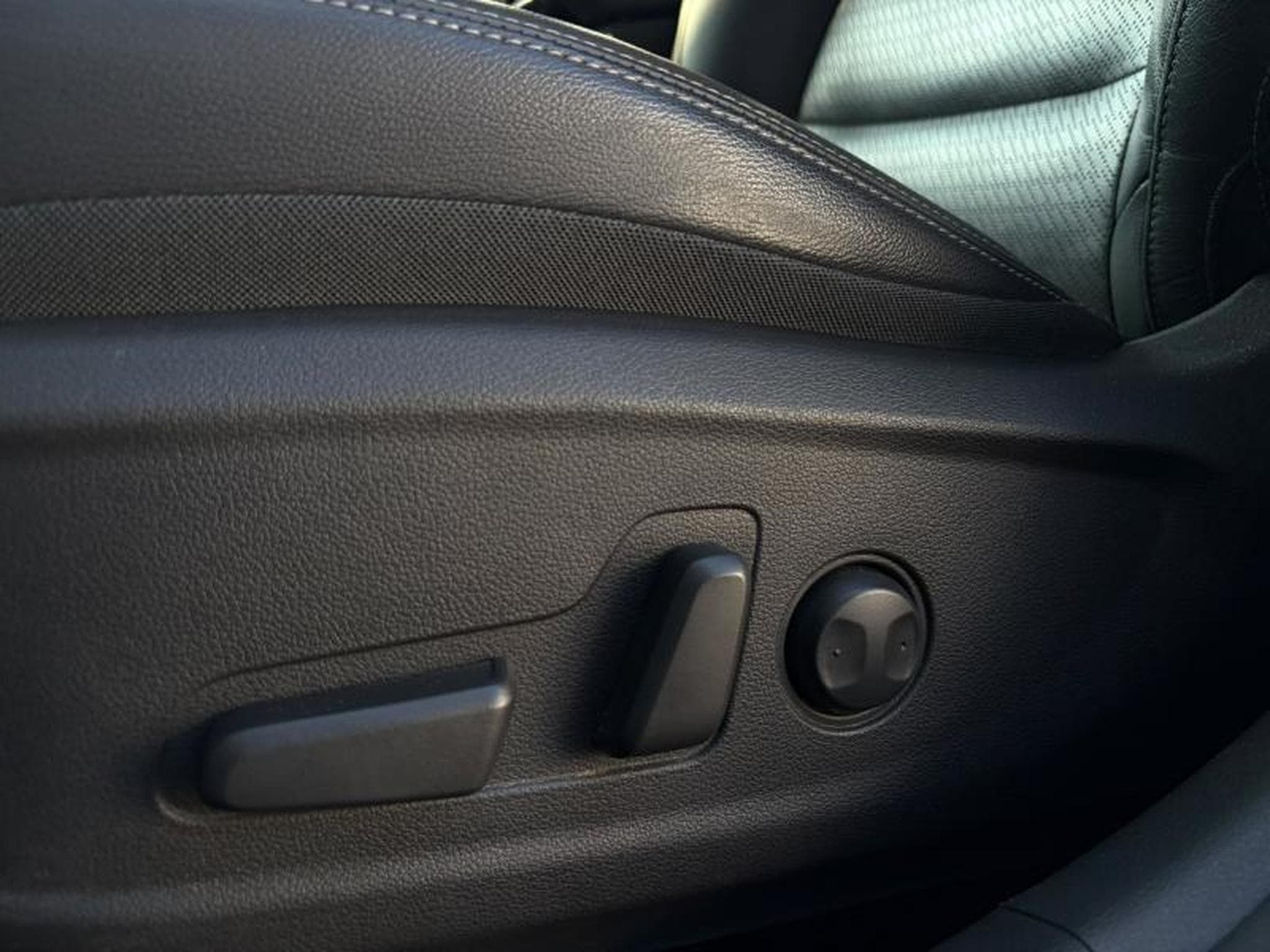 Hyundai Kona Apple CarPlay/ Sièges chauffants/ Volant chauffant/ ATH/ Cam (2018) - Foto 12