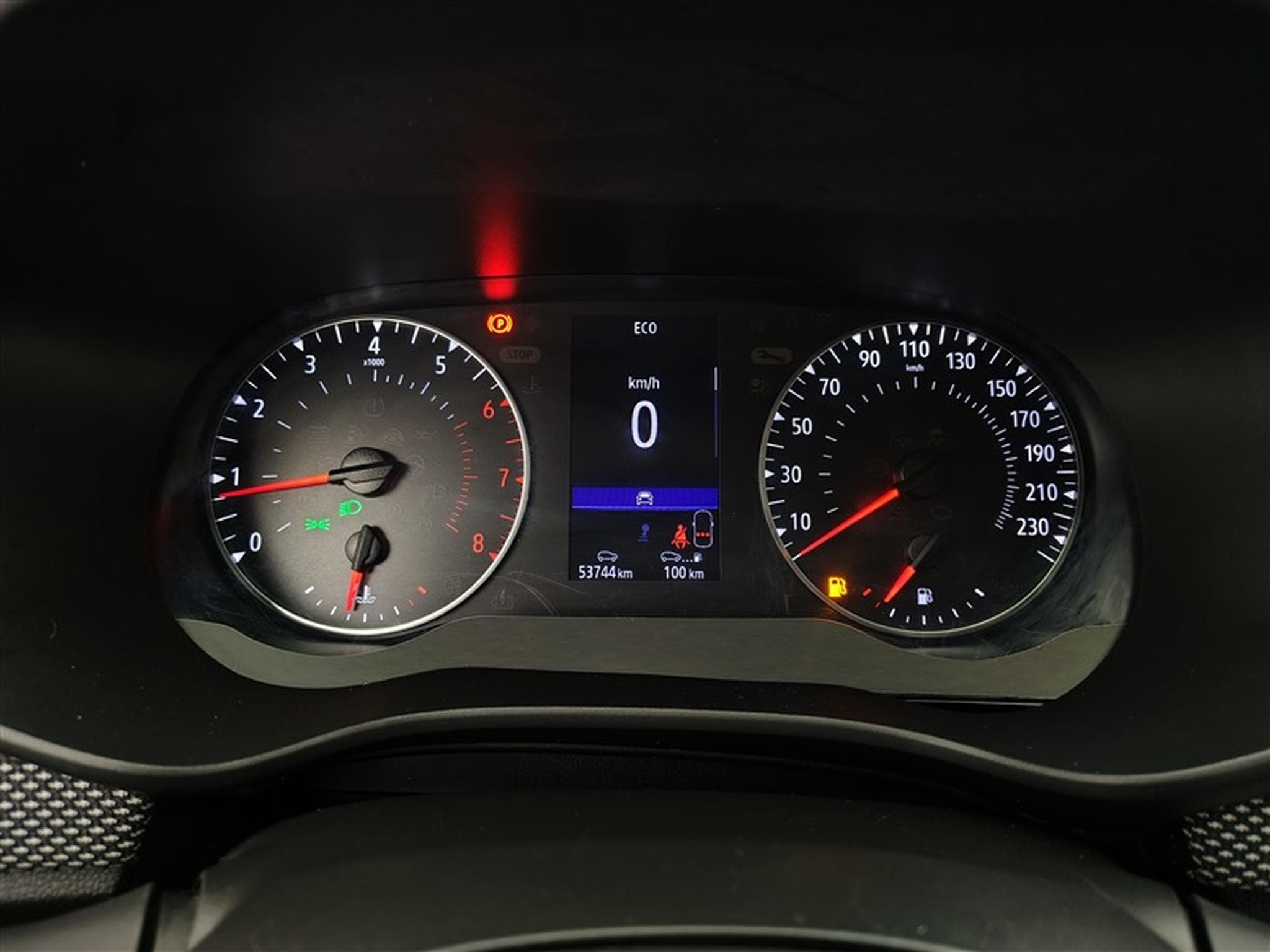 Dacia Jogger 1.0 TCe 110Cv Extreme 7PL / NAVI / CAMERA / FULL LED (2022) - Photo 10