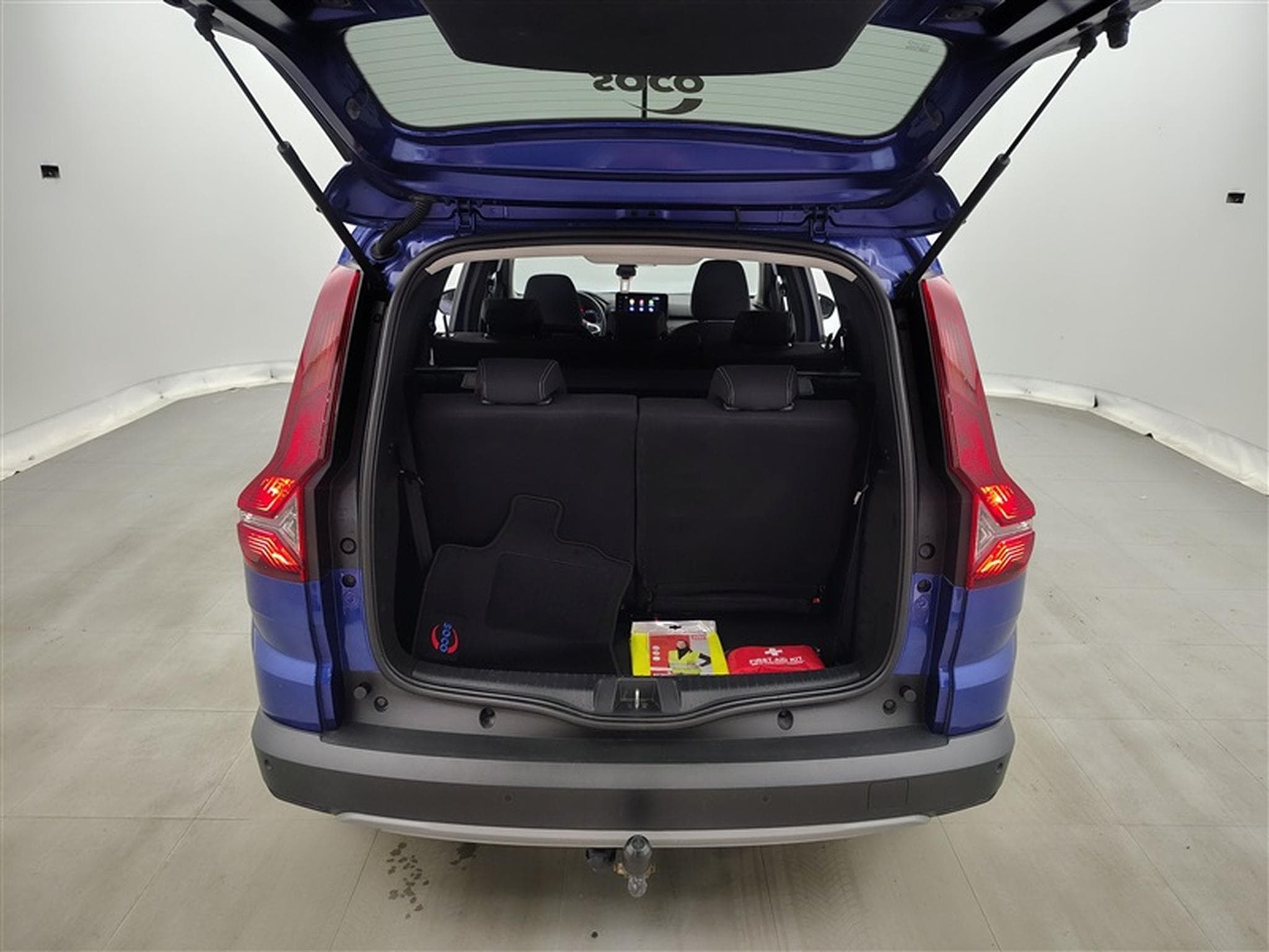 Dacia Jogger 1.0 TCe 110Cv Extreme 7PL / NAVI / CAMERA / FULL LED (2022) - Photo 14