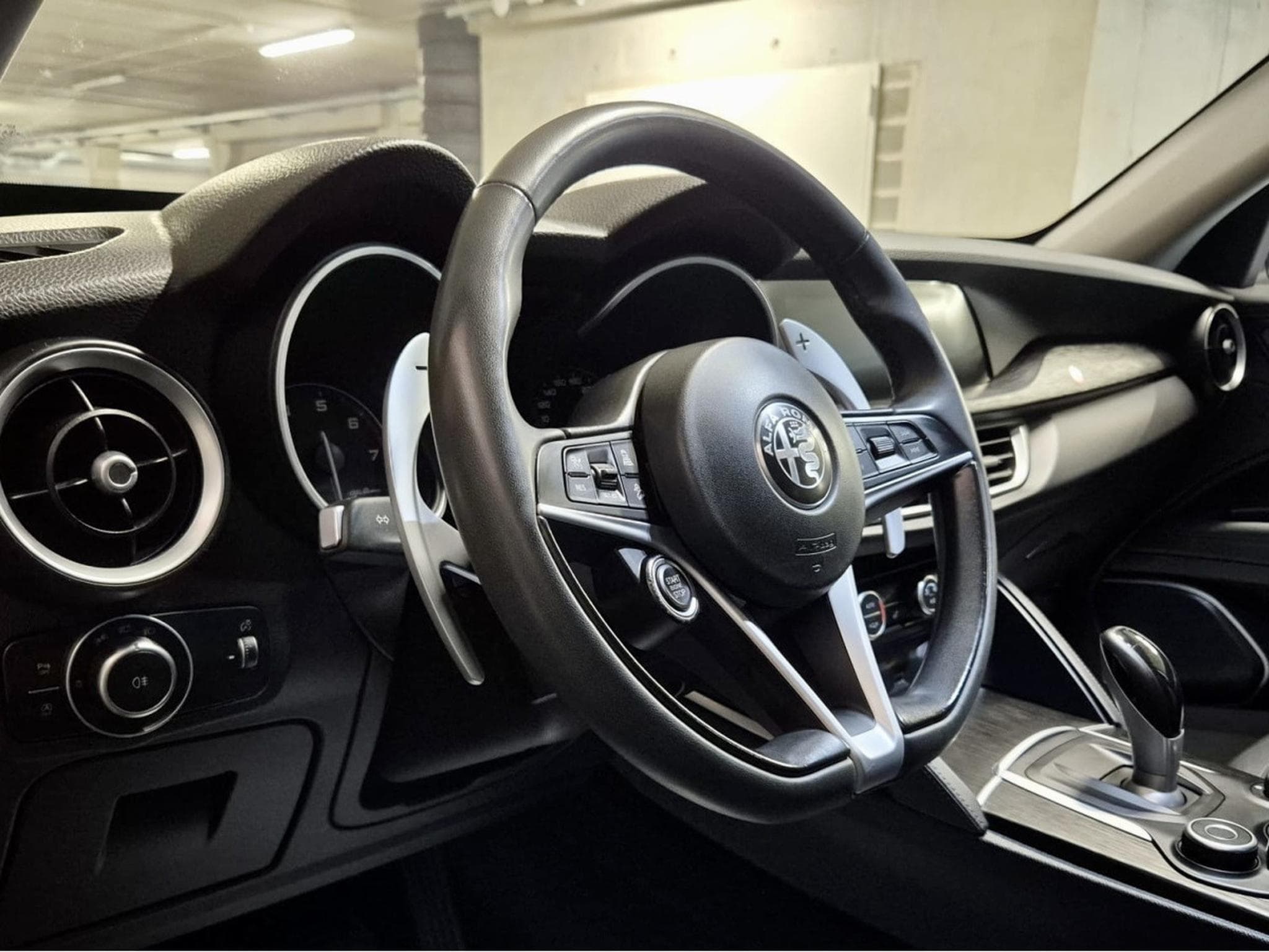 Alfa-Romeo Stelvio 2.0 TURBO Q4 CUIR NAVI (2019) - Photo 11