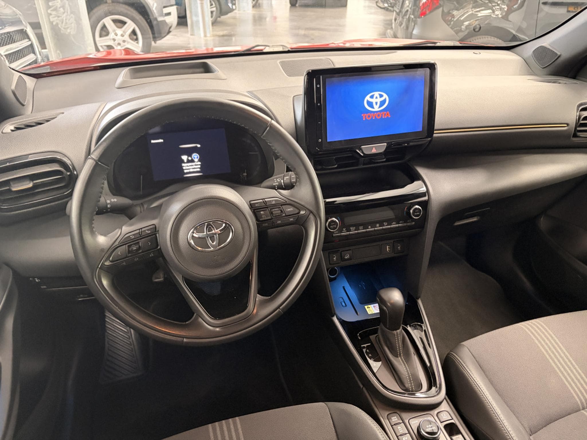 Toyota Yaris Cross Hybrid 1.5 VVT-i AWD-i i Adventure (2023) - Photo 9