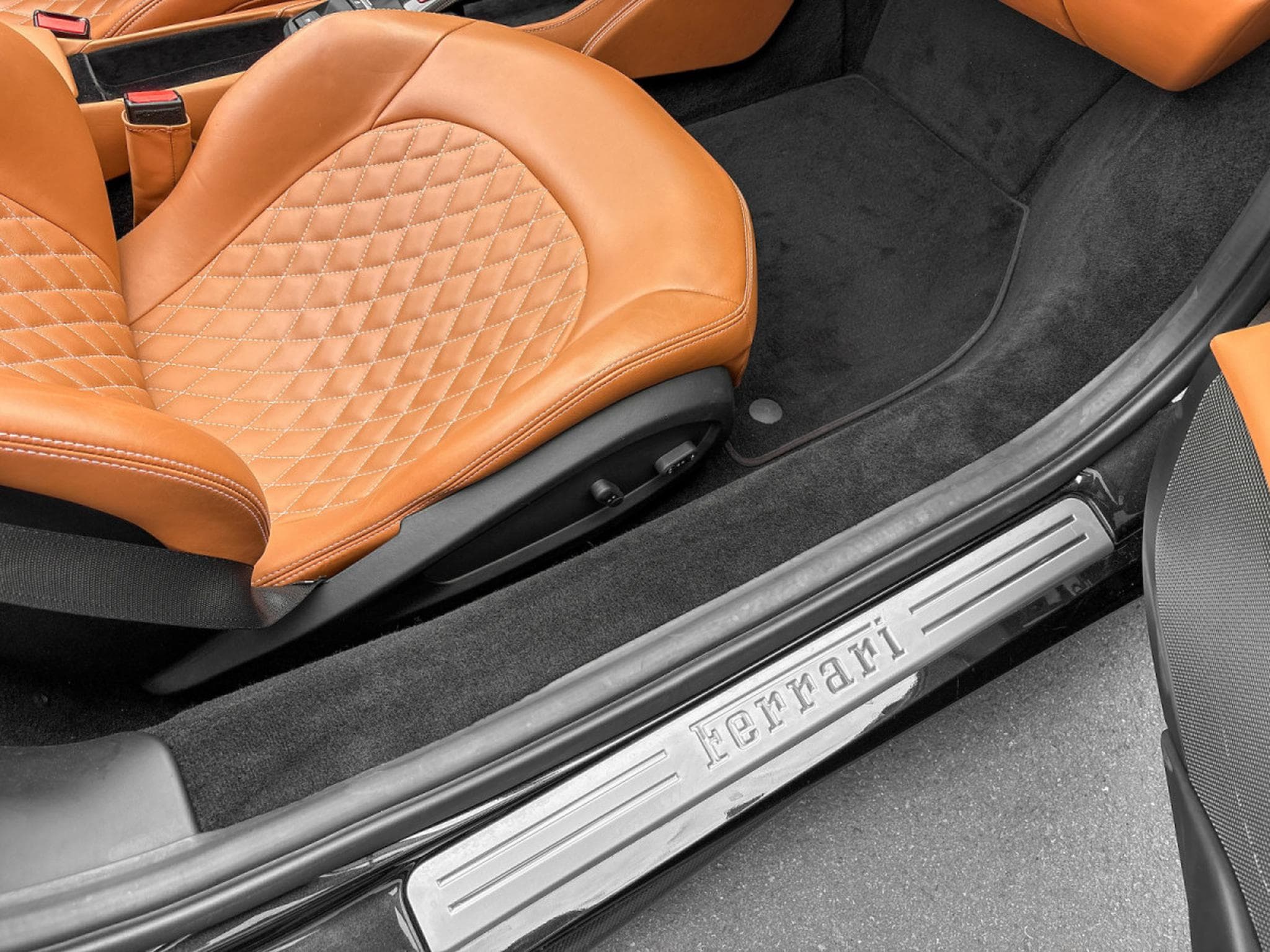 Ferrari 488 GTS POWER WARRANTY/F1/CARBON/LIFT/CARBON/20/LIFT/MALUS (2017) - Photo 24