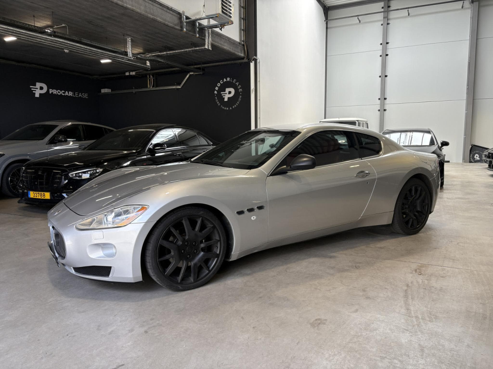 Maserati GranTurismo MASERATI GRANTURISMO 4.2 V8 405 CV/GPS/CUIR/Xénon/ (2009) - Photo 10
