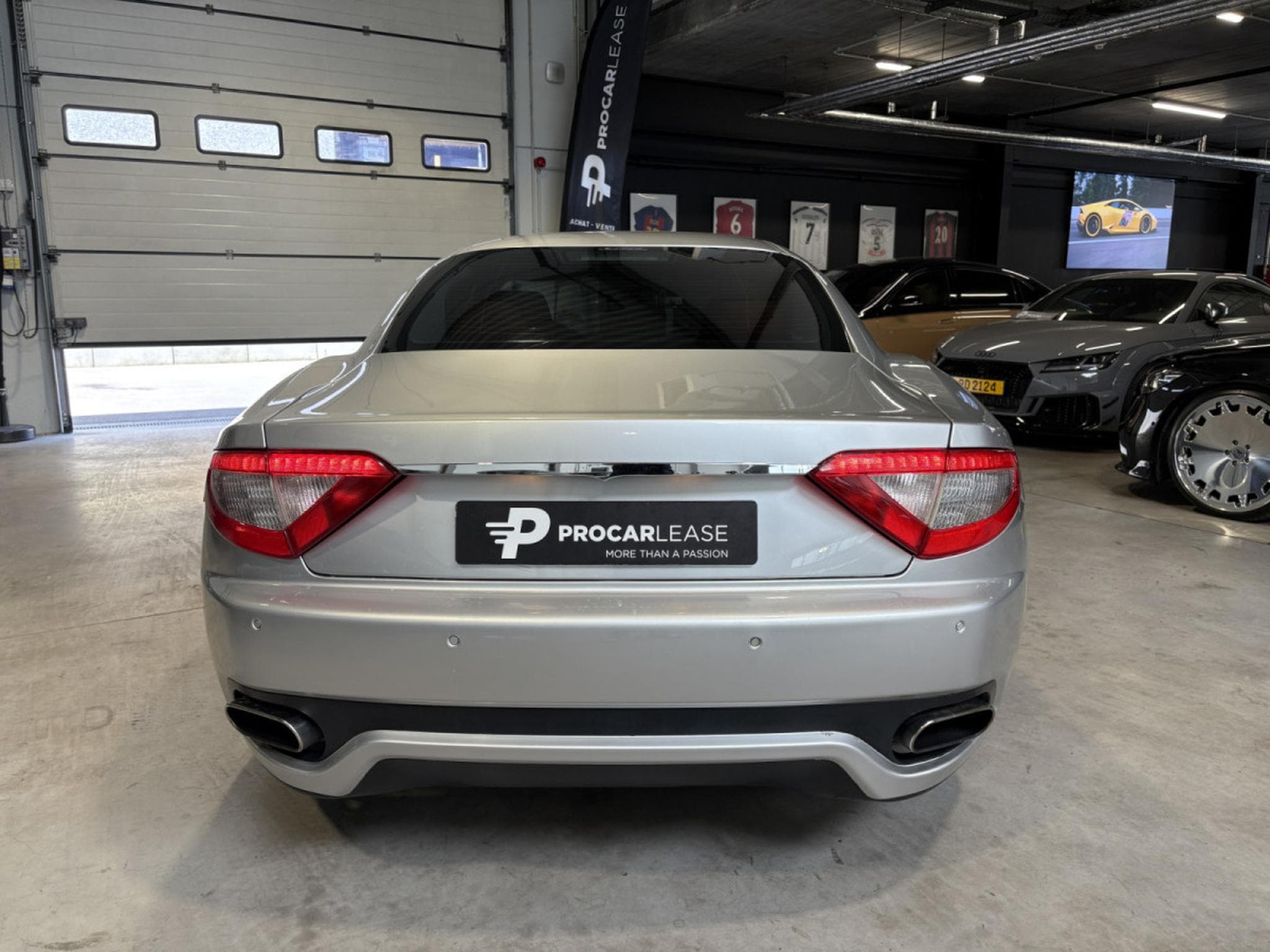 Maserati GranTurismo MASERATI GRANTURISMO 4.2 V8 405 CV/GPS/CUIR/Xénon/ (2009) - Photo 14