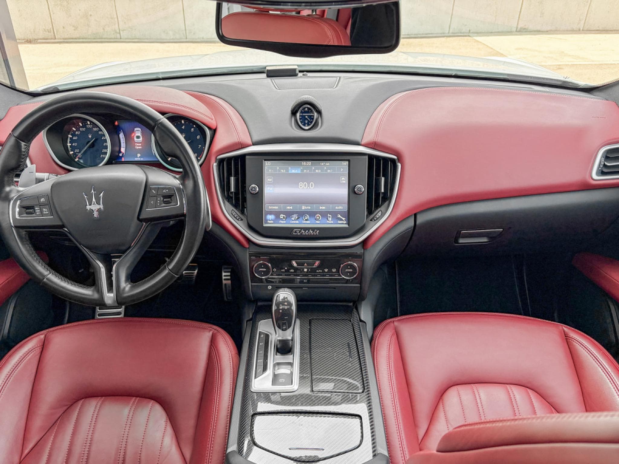 Maserati Ghibli 3.0 V6 S  Q4 Automatik/ Xénon/Camera/Carbonne/20/Leder/VOLL (2016) - Photo 2
