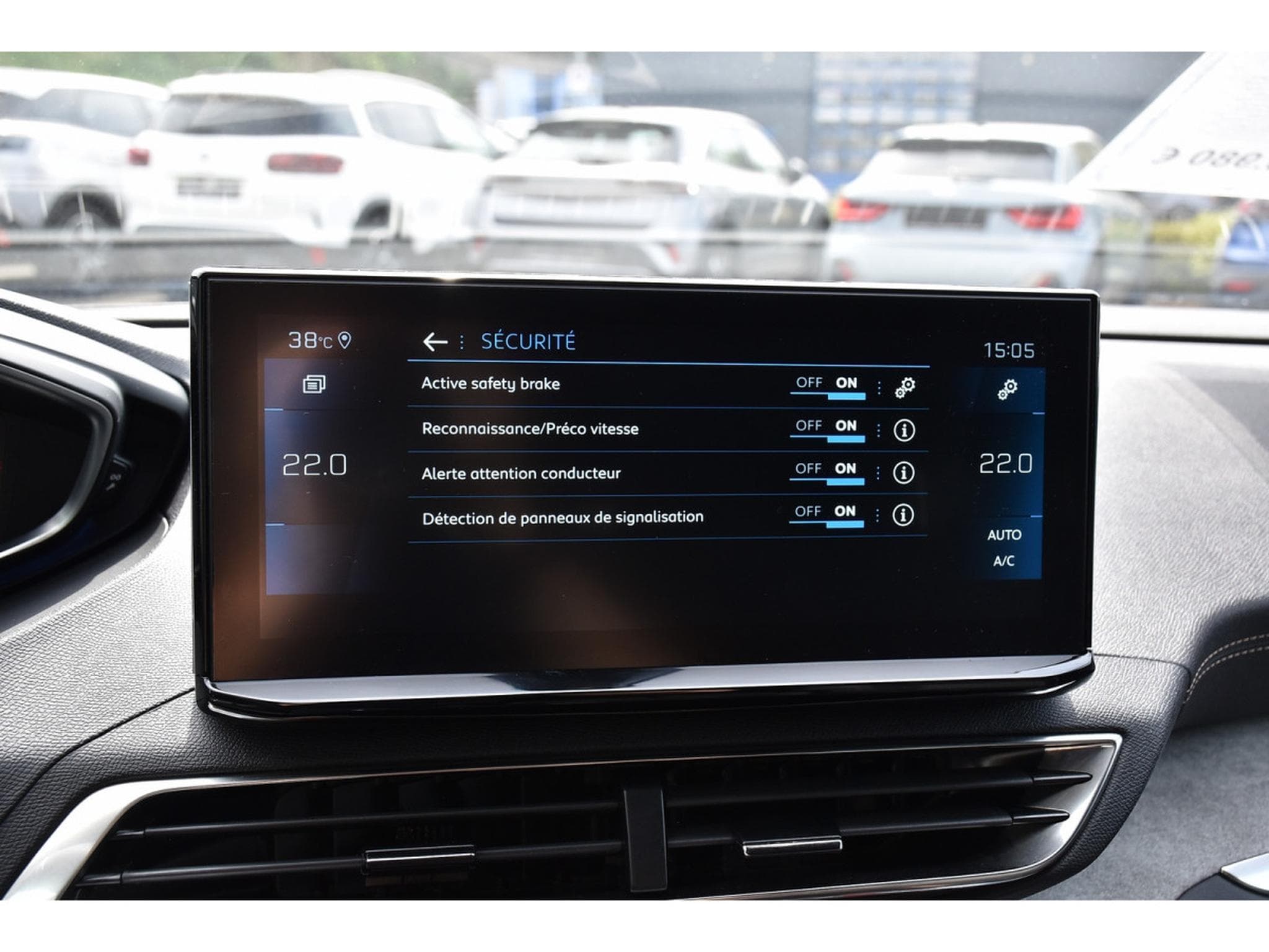 Peugeot 5008 1.2 130 GT EAT8 SG CHFF ACC LANE SIDE CAM 1° MAIN (2024) - Photo 15