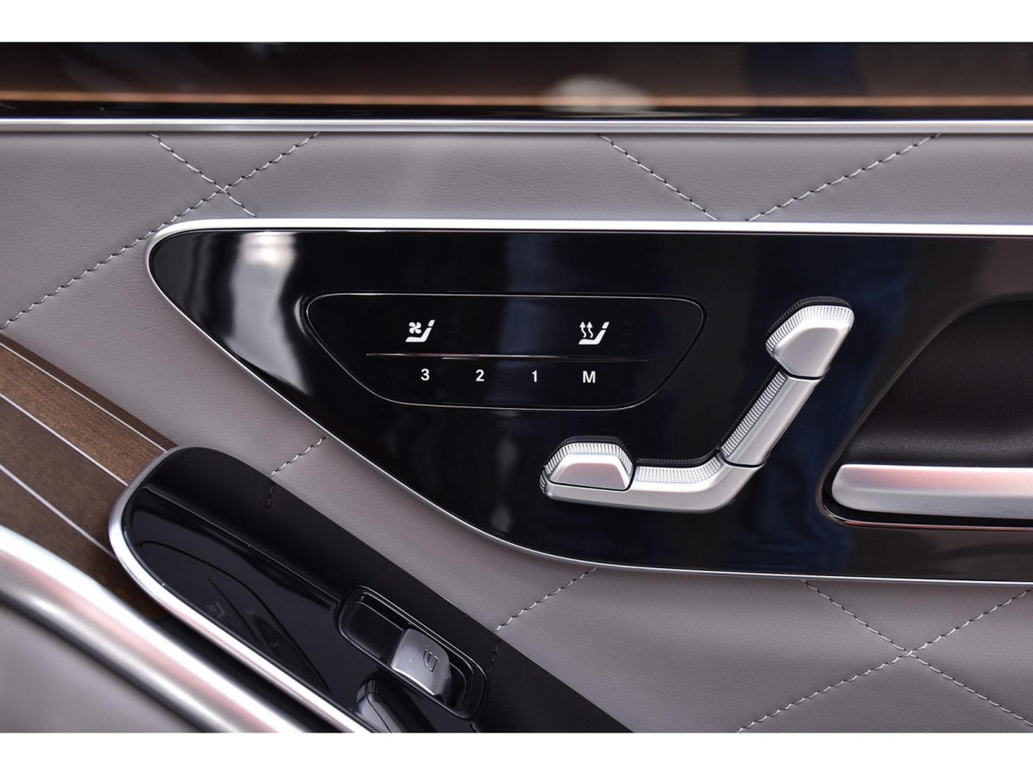 Mercedes S 450 L 4MATIC AMG Line FULL 1° MAIN (2025) - Foto 18