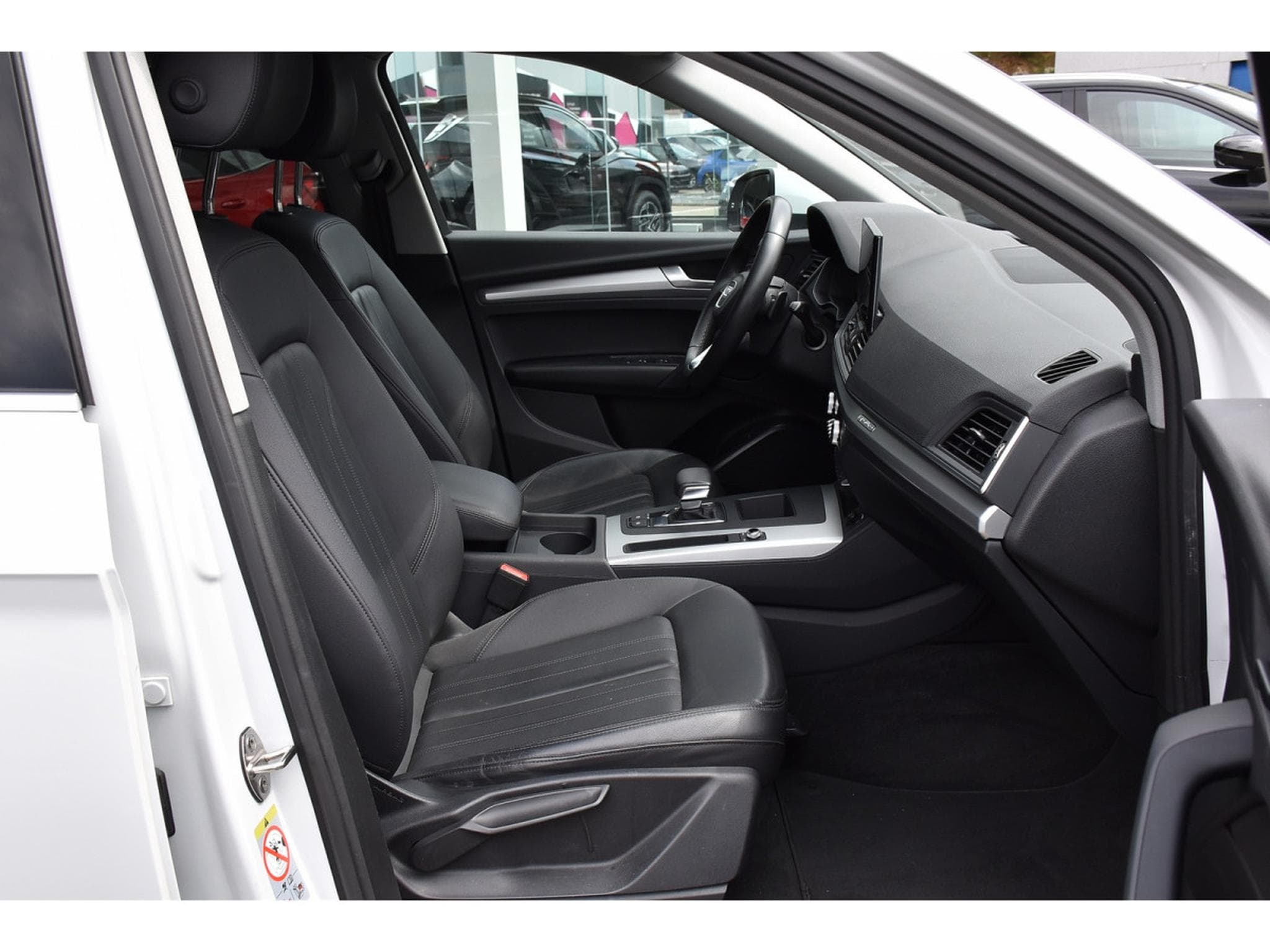 Audi Q5 40 TFSI Quattro S-Line S-Tronic CUIR LANE CAM MATRIX 1° MAIN (2024) - Foto 8