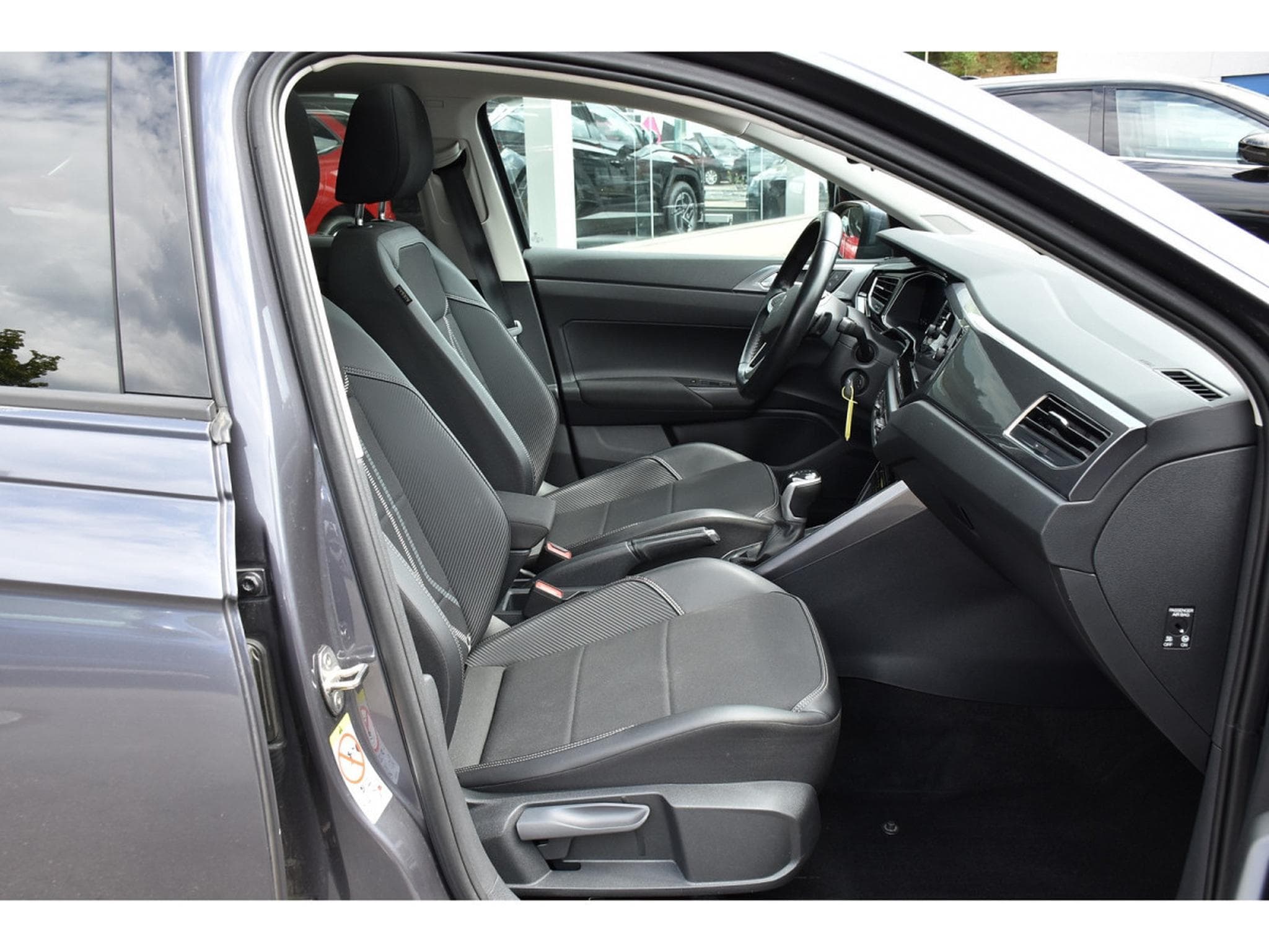 VW Taigo 1.0 TSI Style DSG TO ACC TRAVEL LED ATT RMQ JA17 (2022) - Foto 7